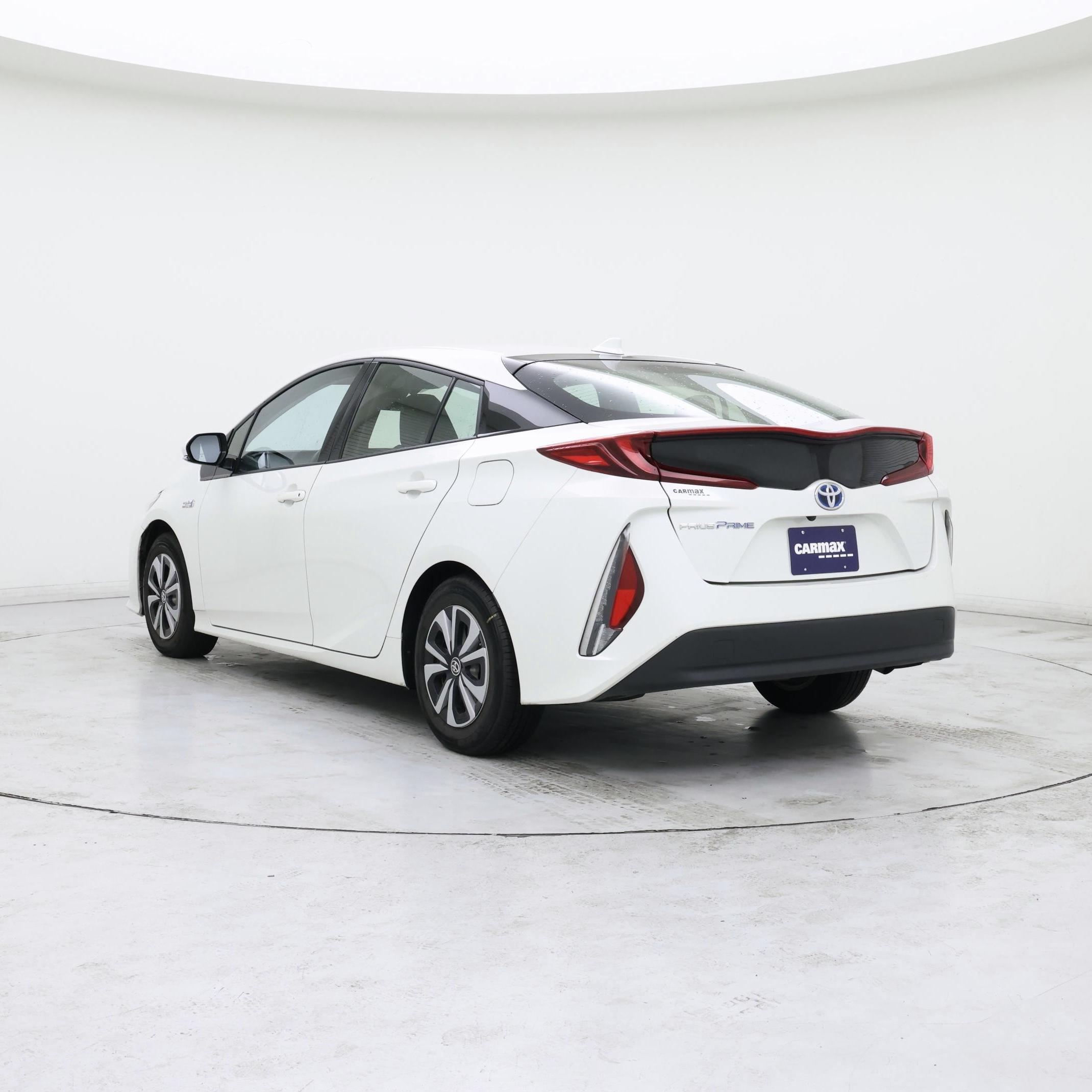 Thumbnail: 2017 Toyota Prius Prime - 2