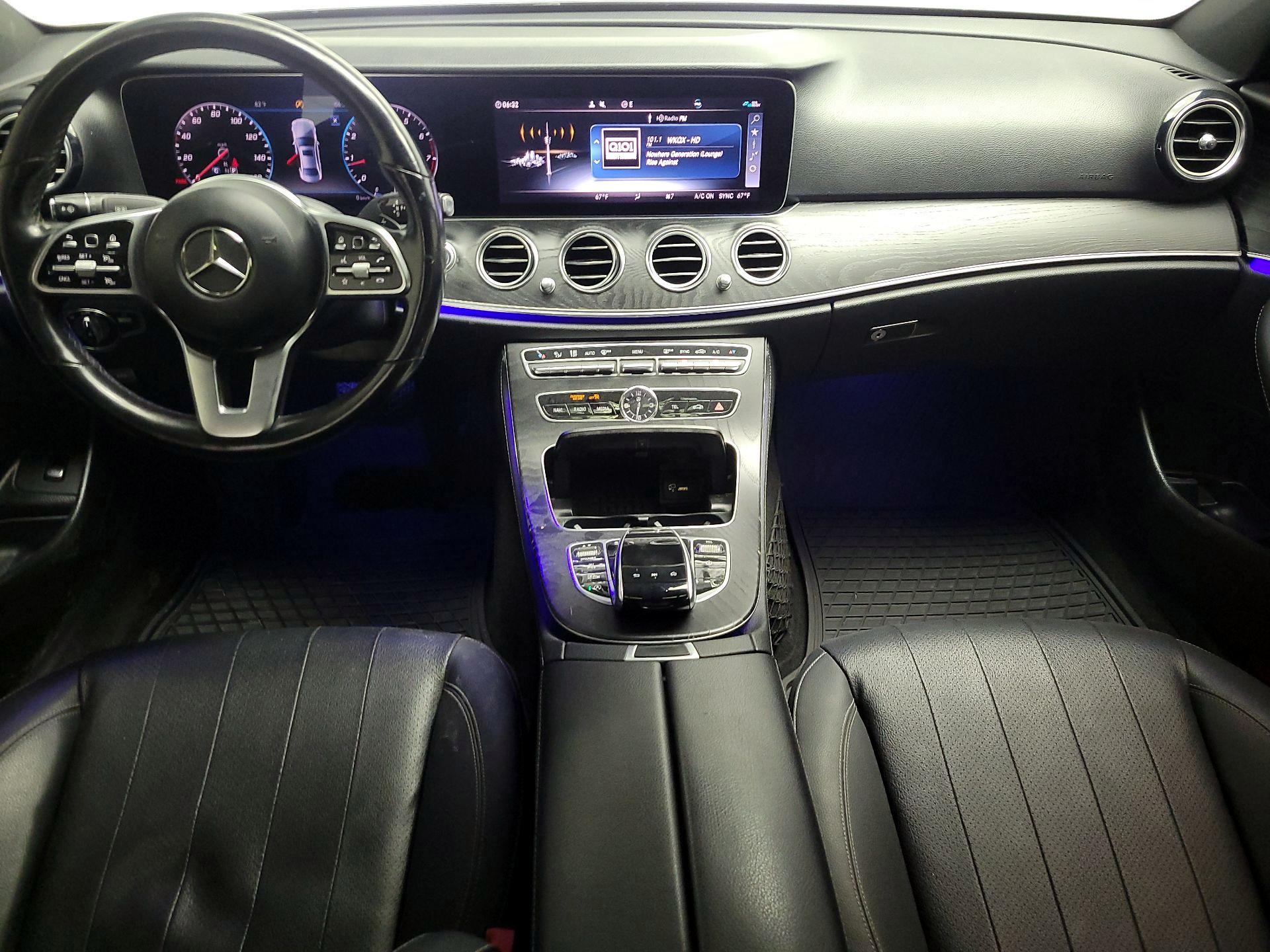 Thumbnail: 2020 Mercedes-Benz E-Class - 9