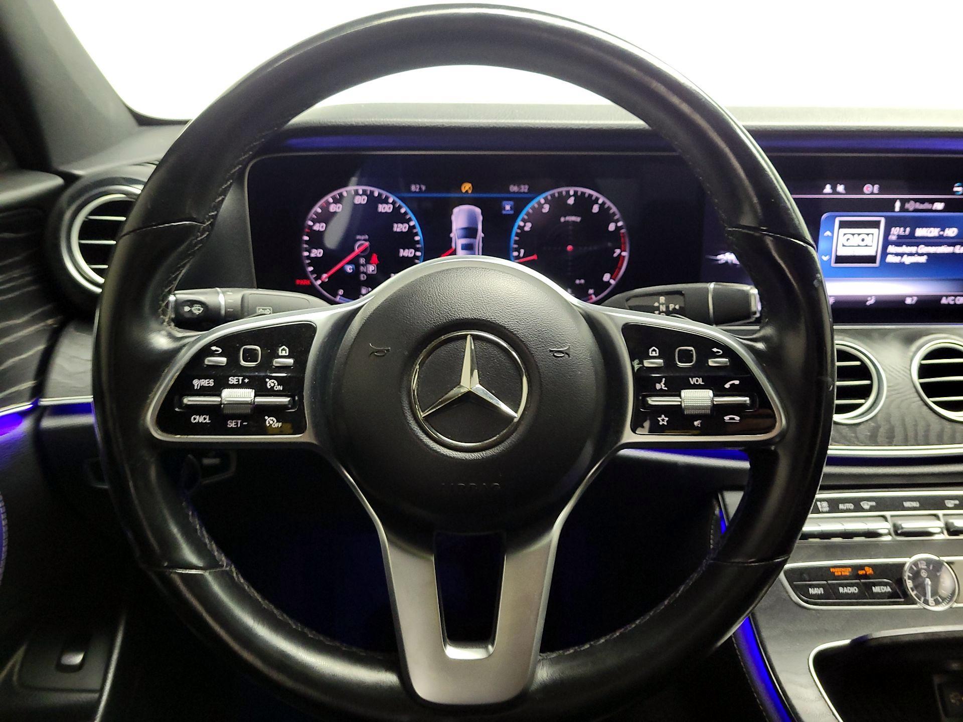 Thumbnail: 2020 Mercedes-Benz E-Class - 10