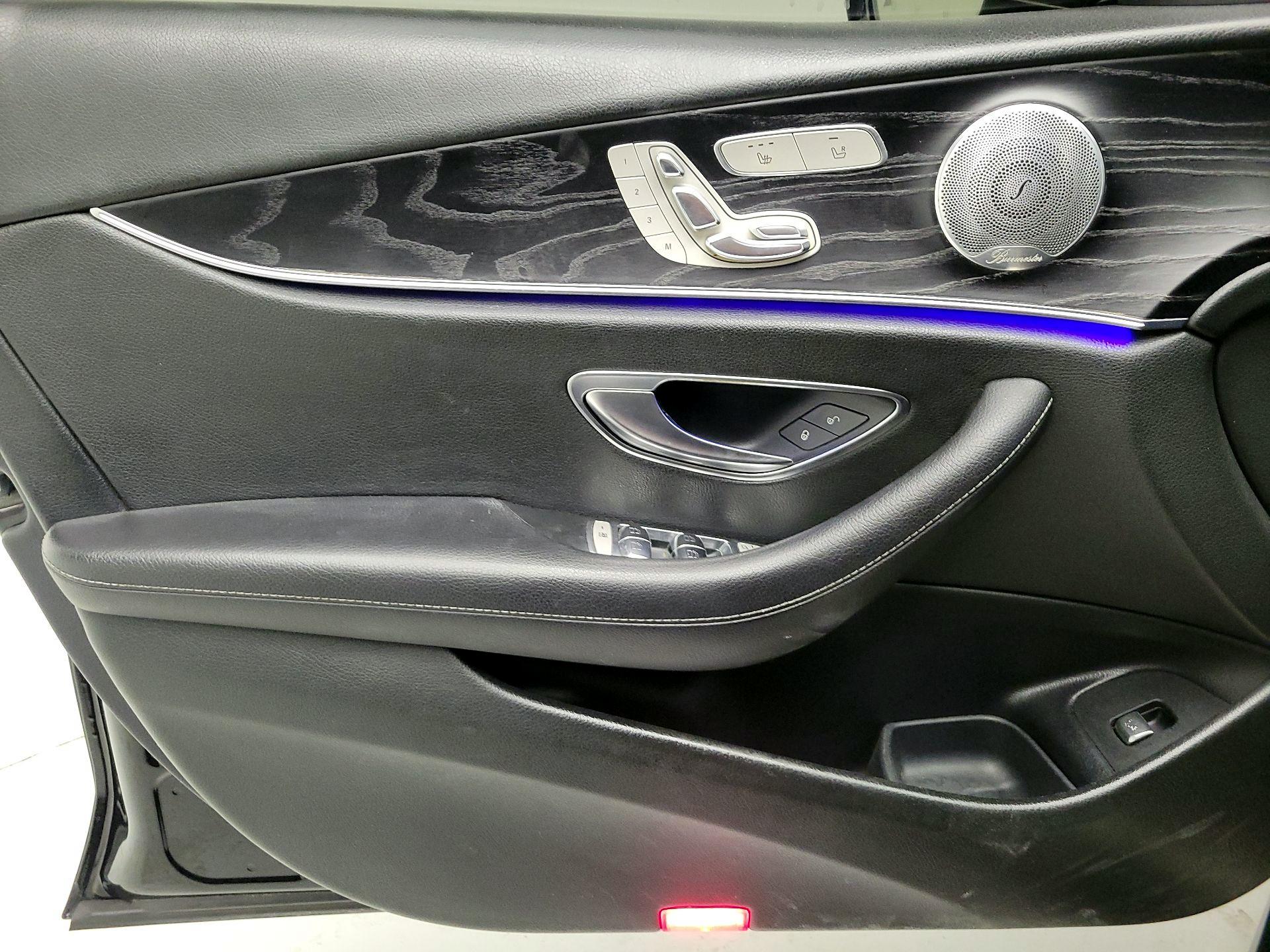 Thumbnail: 2020 Mercedes-Benz E-Class - 12