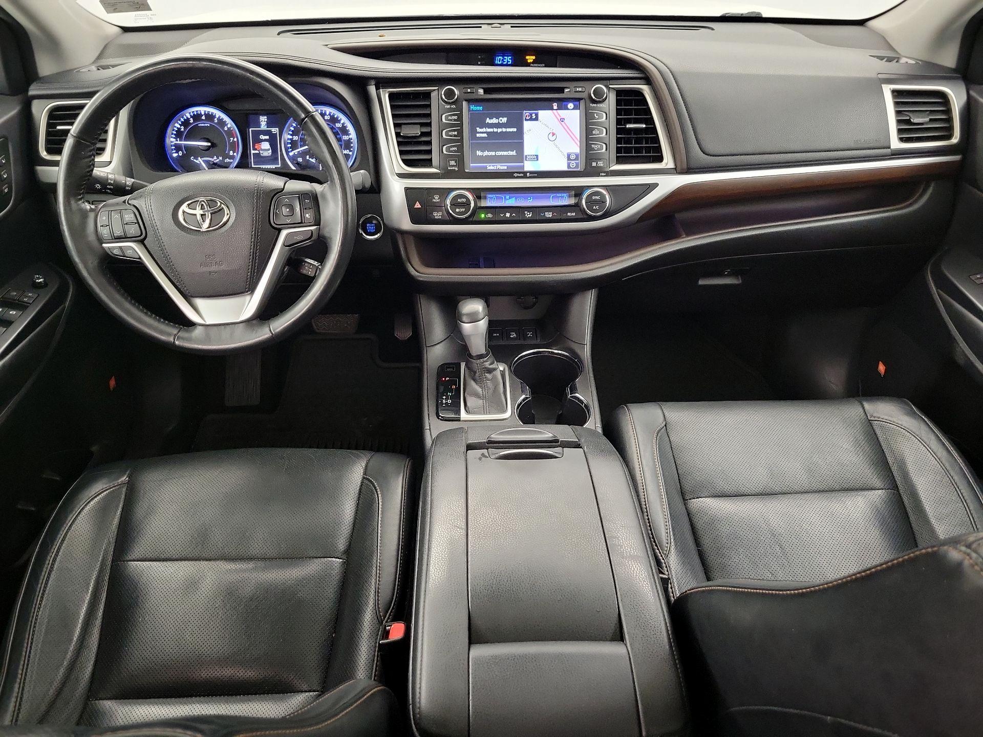Thumbnail: 2015 Toyota Highlander - 9