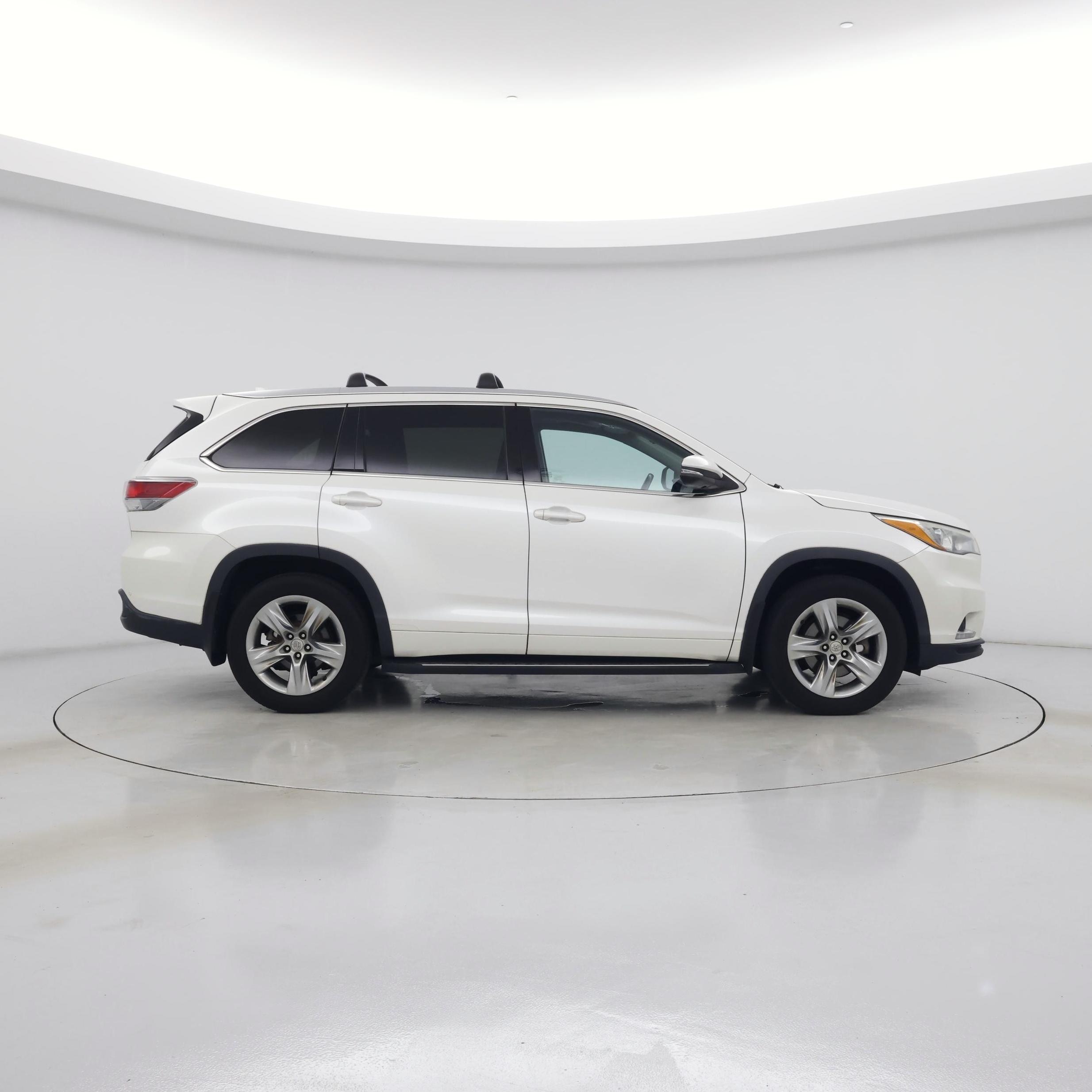 Thumbnail: 2015 Toyota Highlander - 7