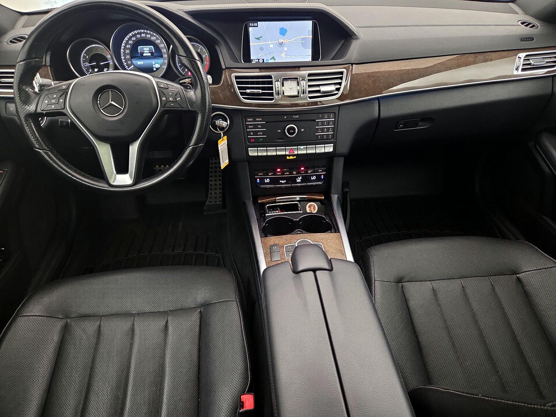 Thumbnail: 2016 Mercedes-Benz E-Class - 9