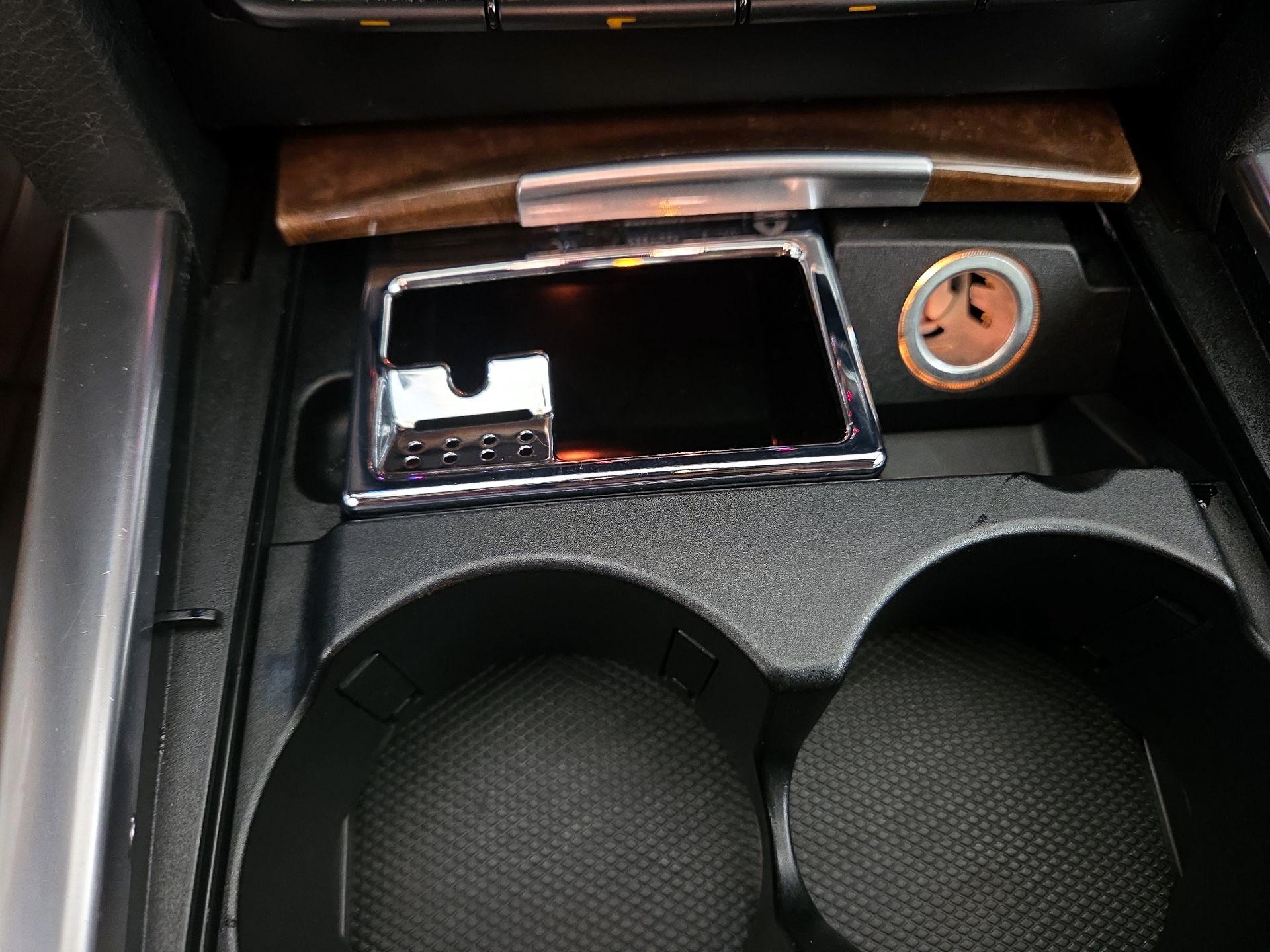 Thumbnail: 2016 Mercedes-Benz E-Class - 19