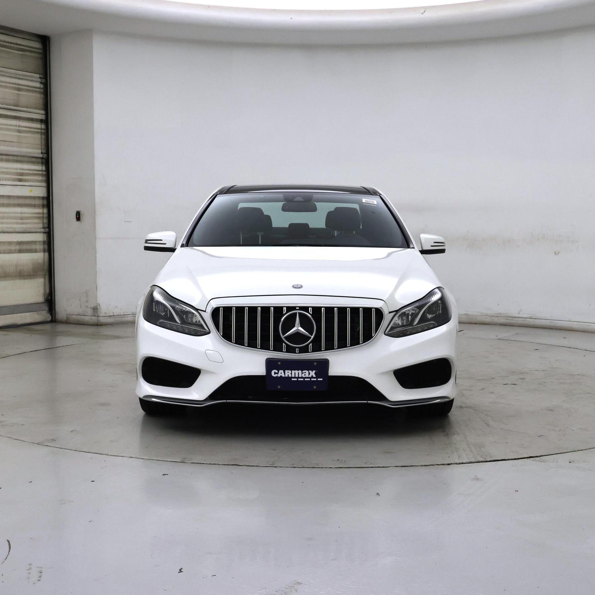 Thumbnail: 2016 Mercedes-Benz E-Class - 5