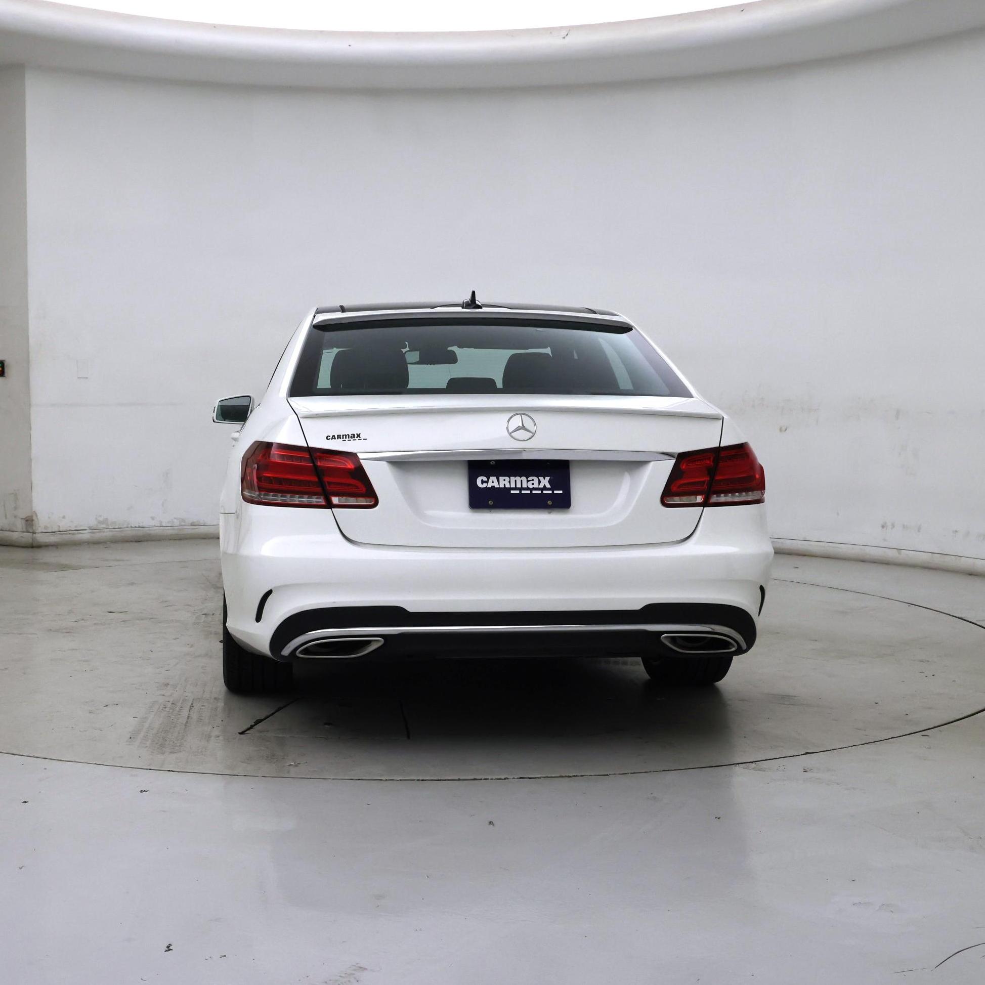Thumbnail: 2016 Mercedes-Benz E-Class - 6