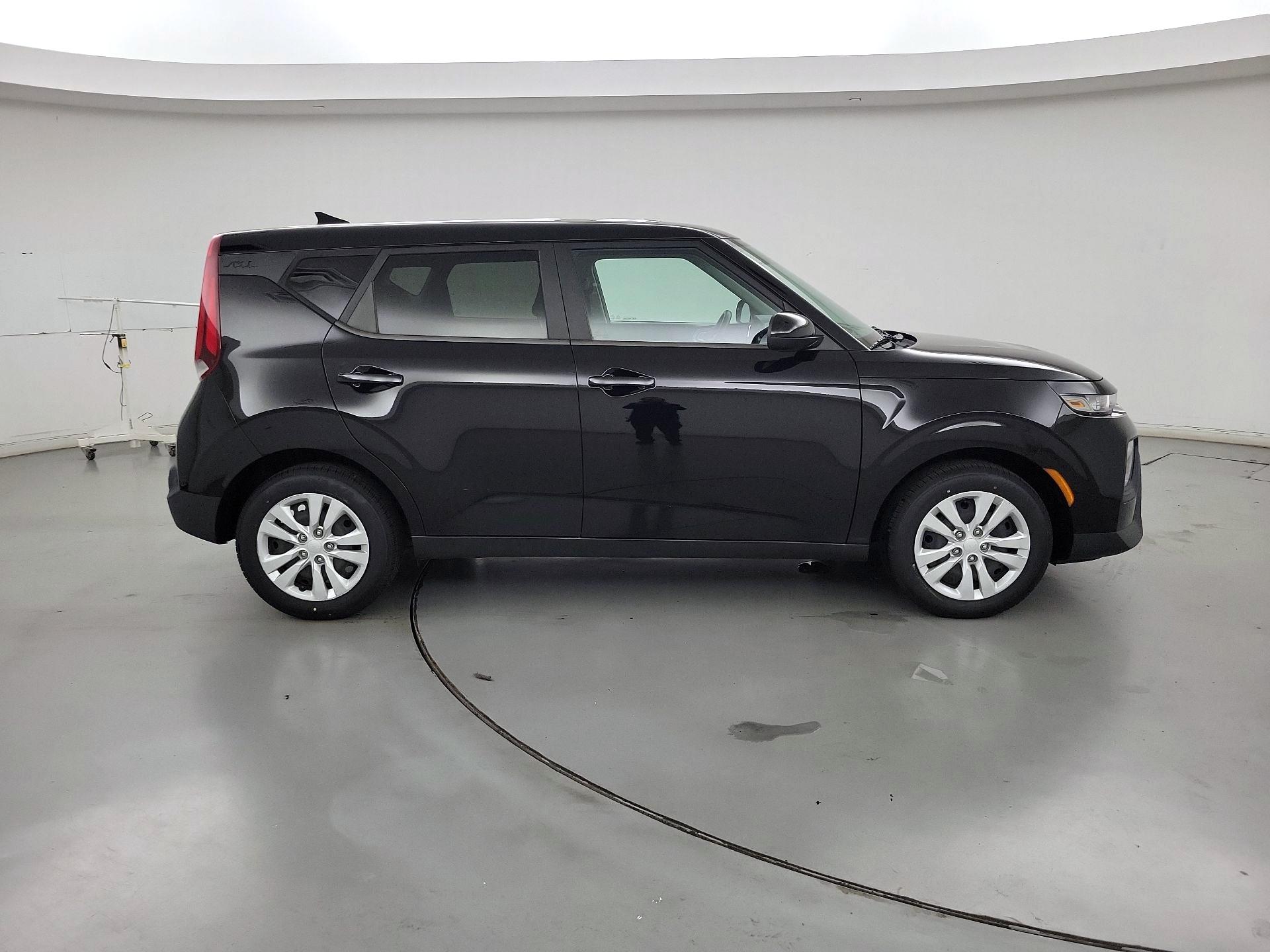 Thumbnail: 2022 Kia Soul - 4