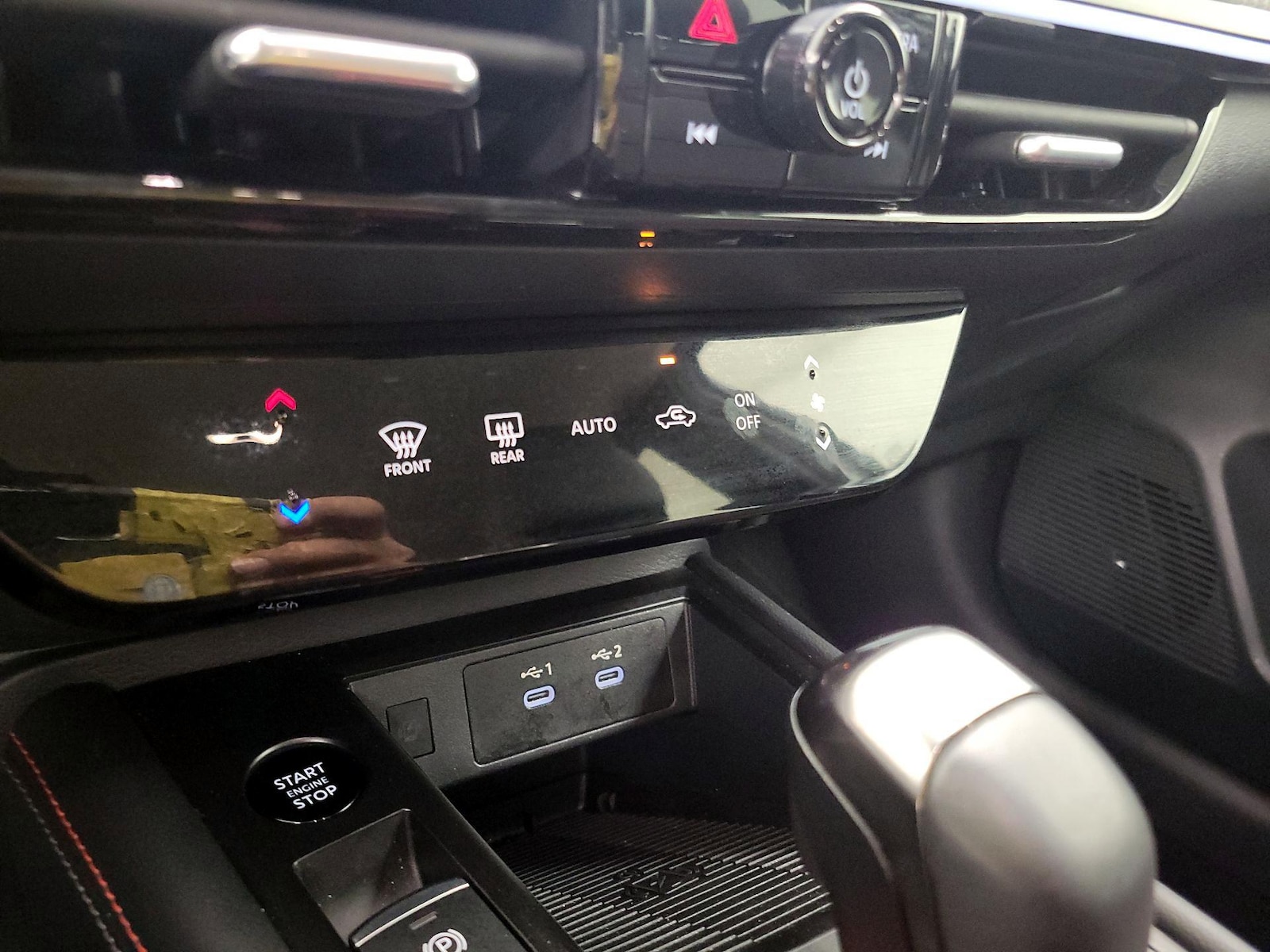 2025 Nissan Kicks SR AWD - Photo 17