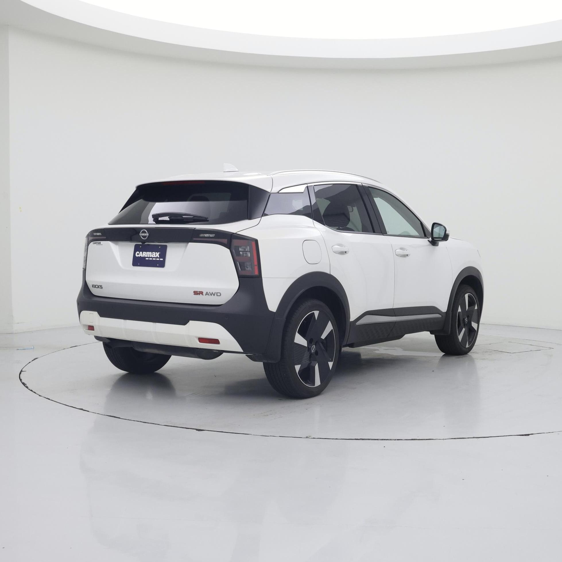 Thumbnail: 2025 Nissan Kicks - 8