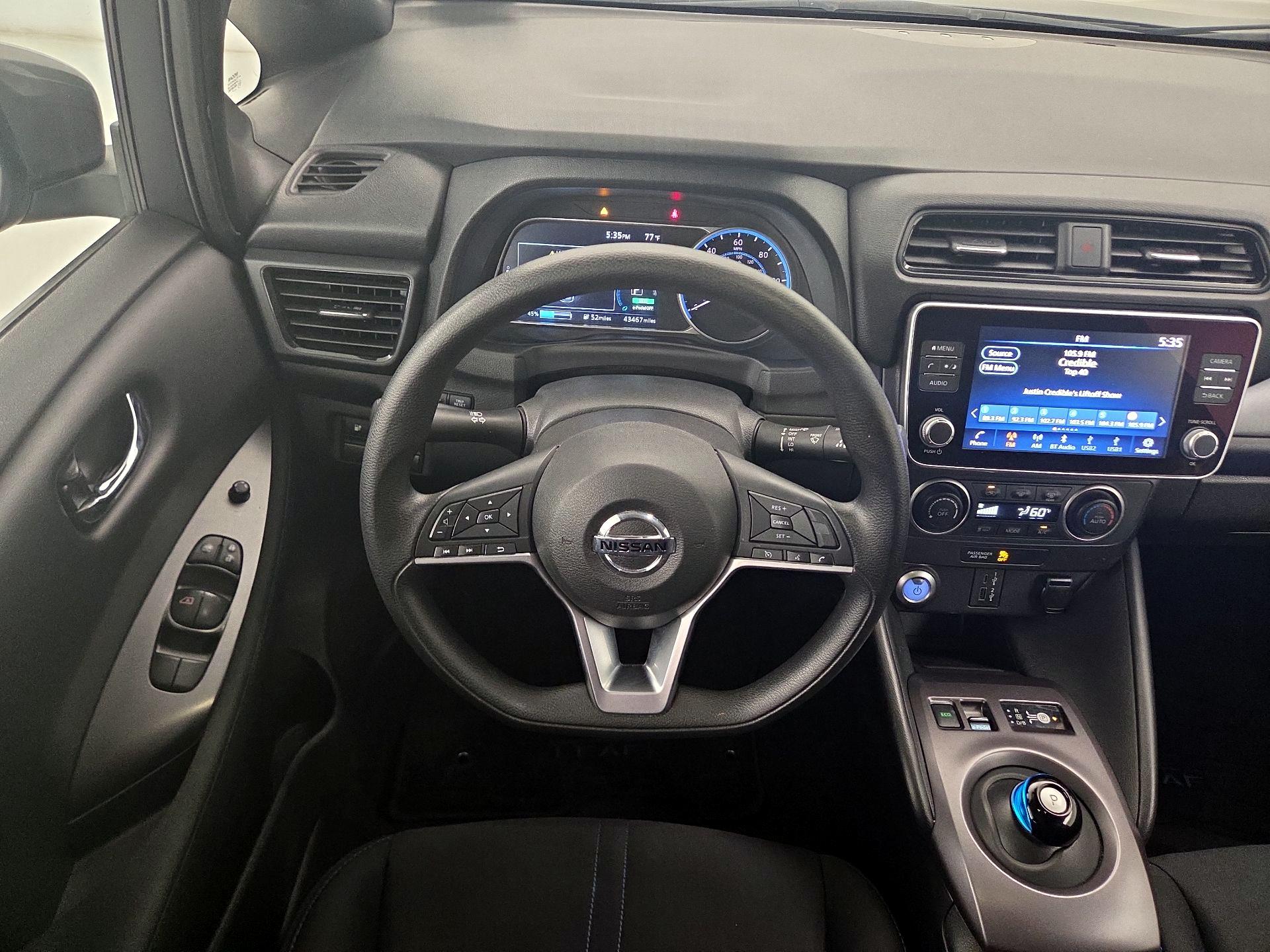 Thumbnail: 2022 Nissan Leaf - 10