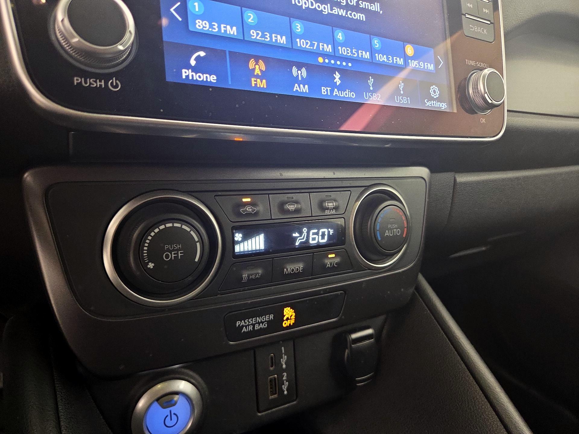 Thumbnail: 2022 Nissan Leaf - 16