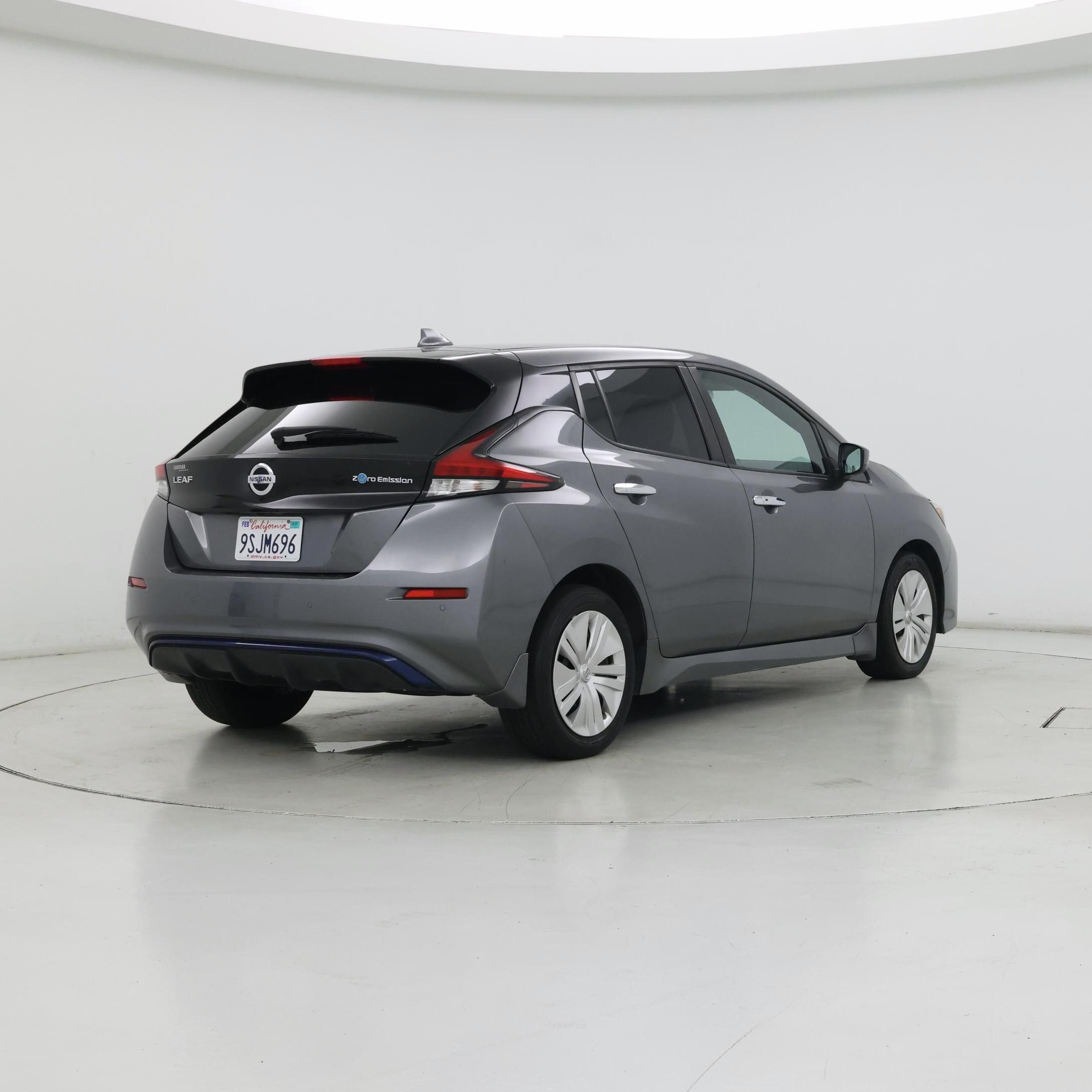 Thumbnail: 2022 Nissan Leaf - 8