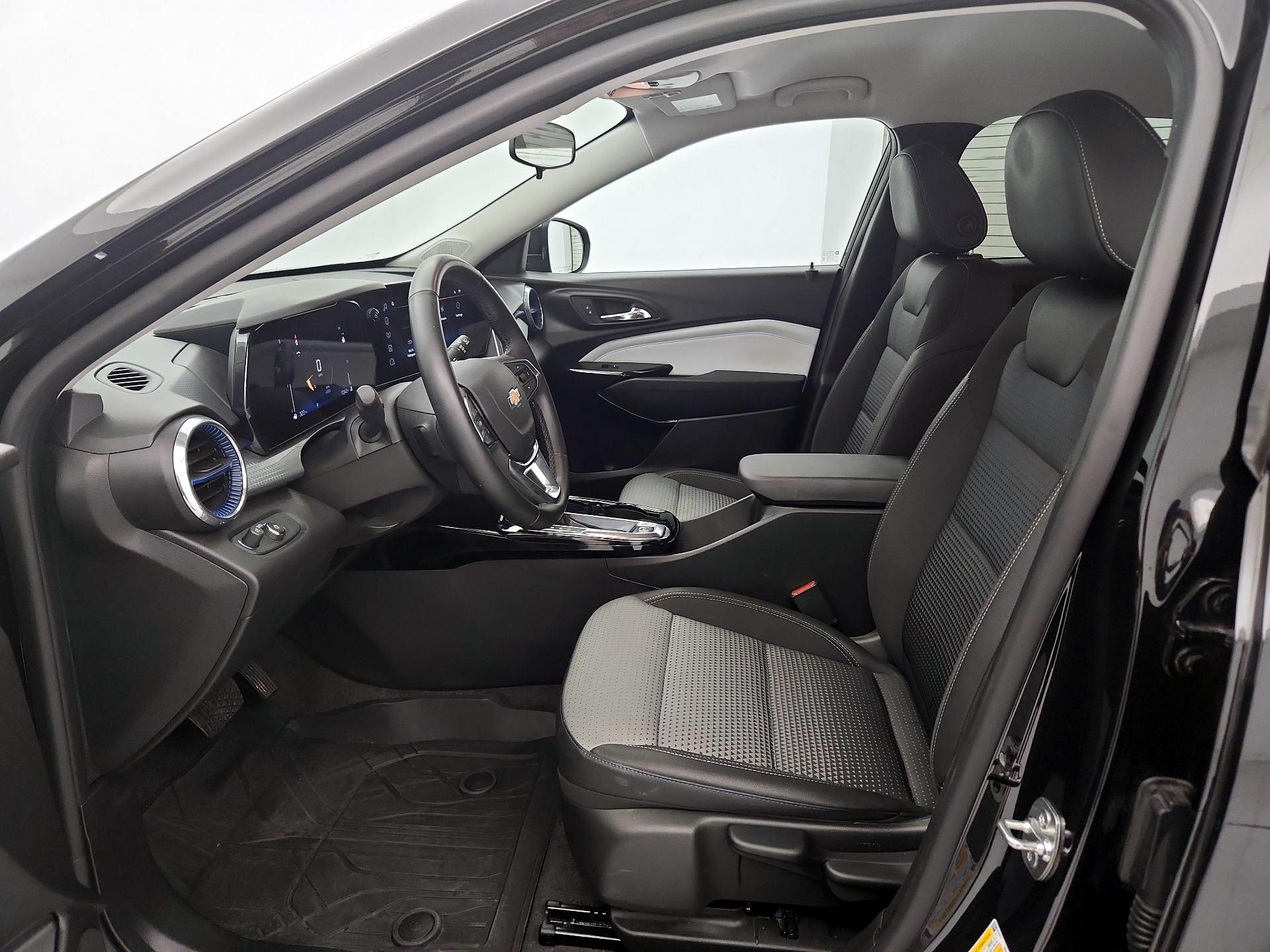 Thumbnail: 2026 Chevrolet Trax - 11