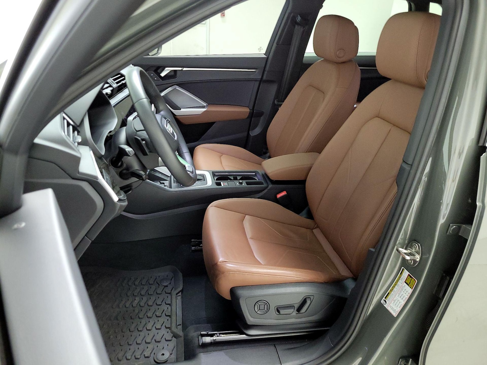 2025 Audi Q3 S Line Premium - Photo 12