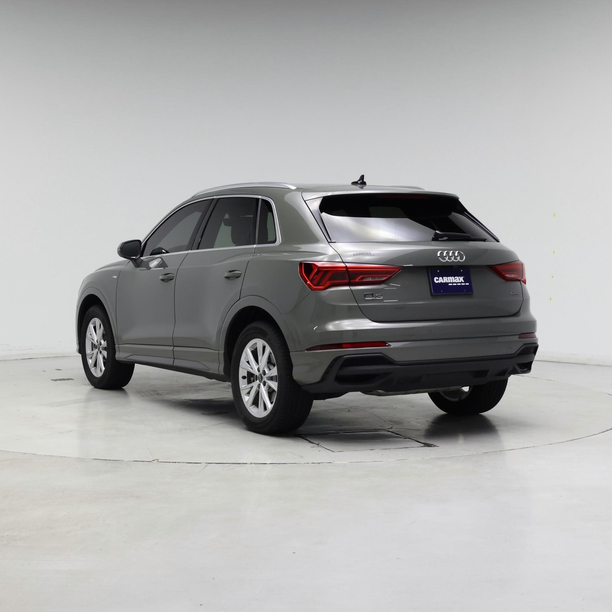 Thumbnail: 2025 Audi Q3 - 2