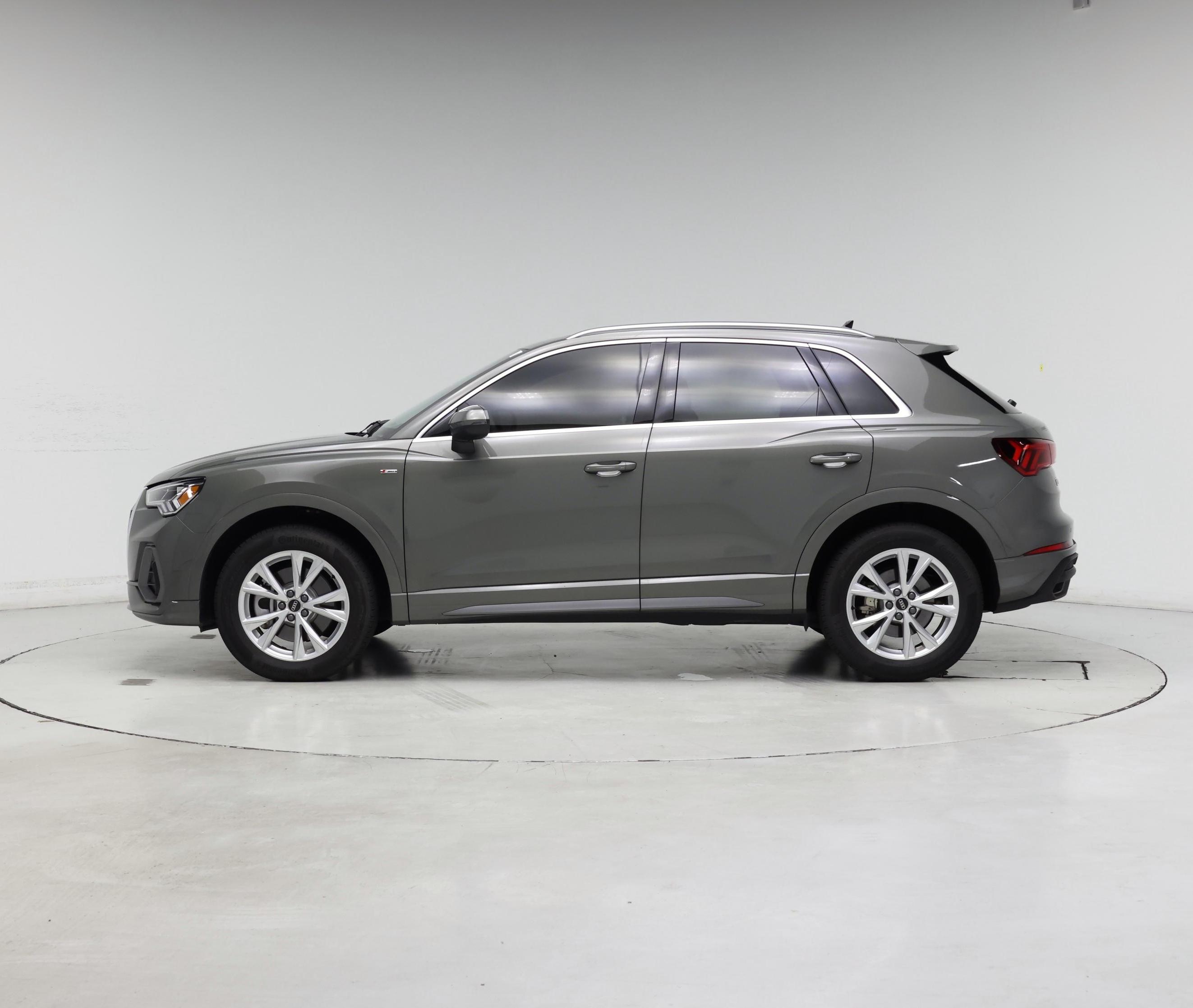 Thumbnail: 2025 Audi Q3 - 3