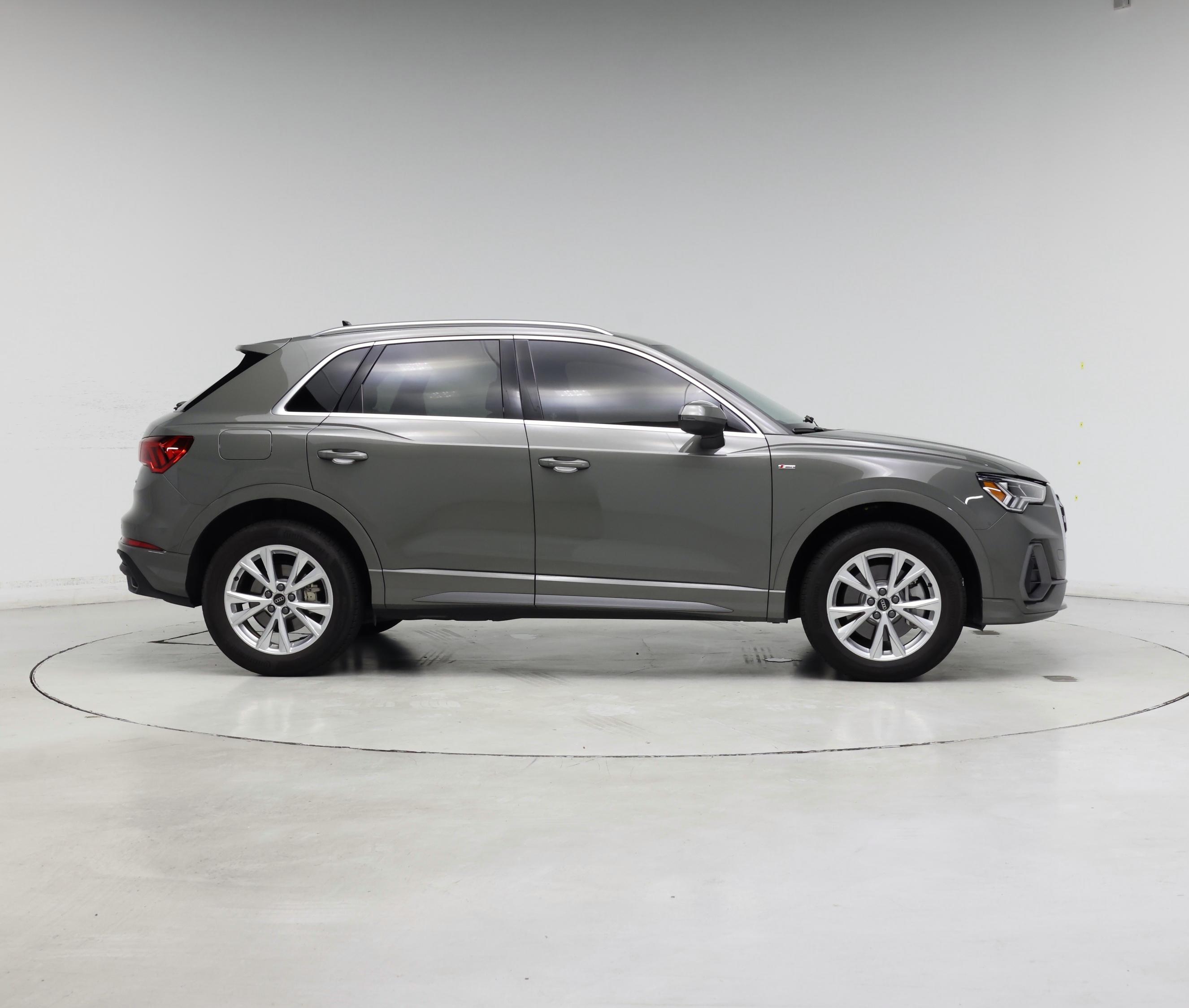 Thumbnail: 2025 Audi Q3 - 7