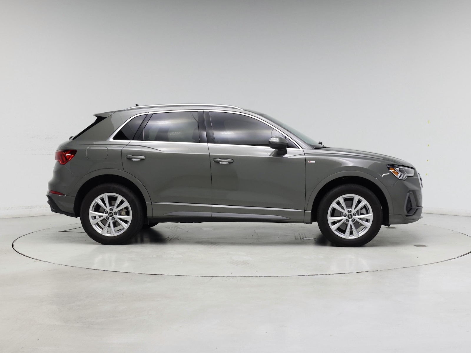 2025 Audi Q3 S Line Premium - Photo 8
