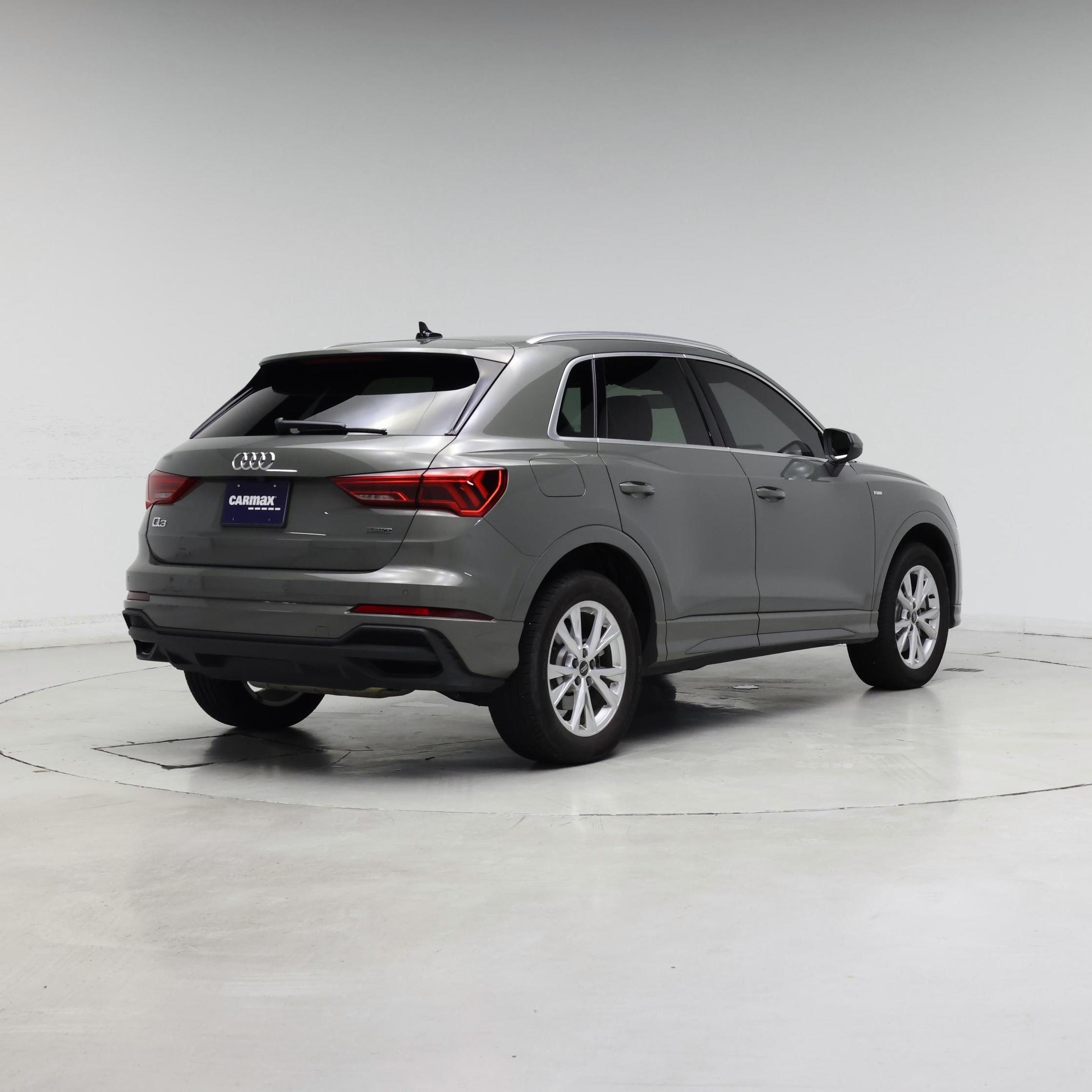 Thumbnail: 2025 Audi Q3 - 8