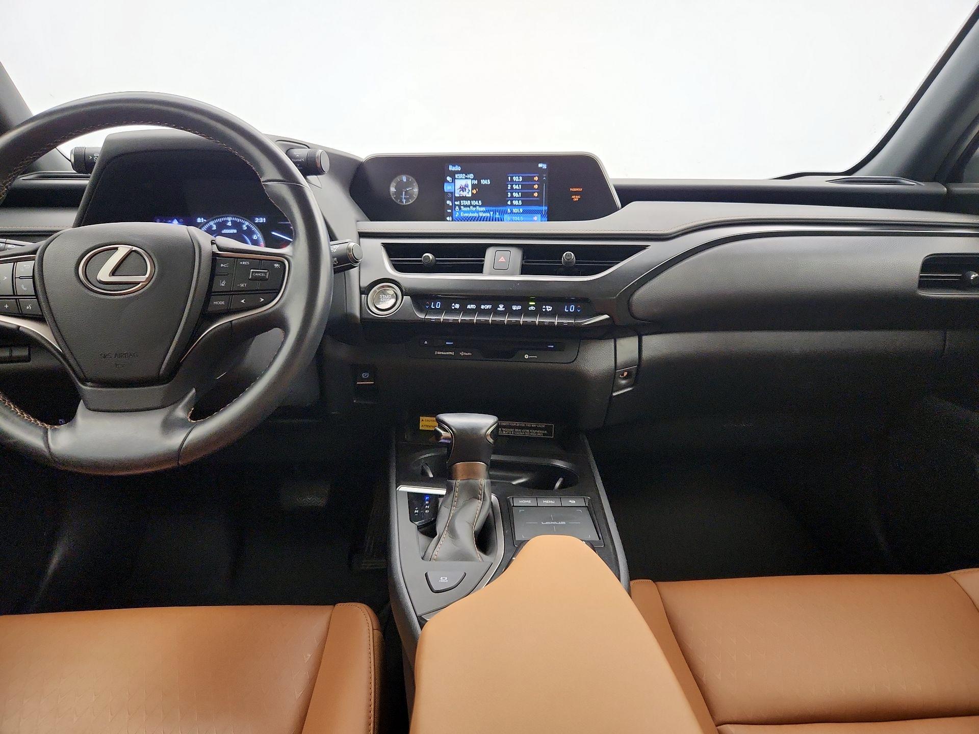 Thumbnail: 2021 Lexus UX - 9