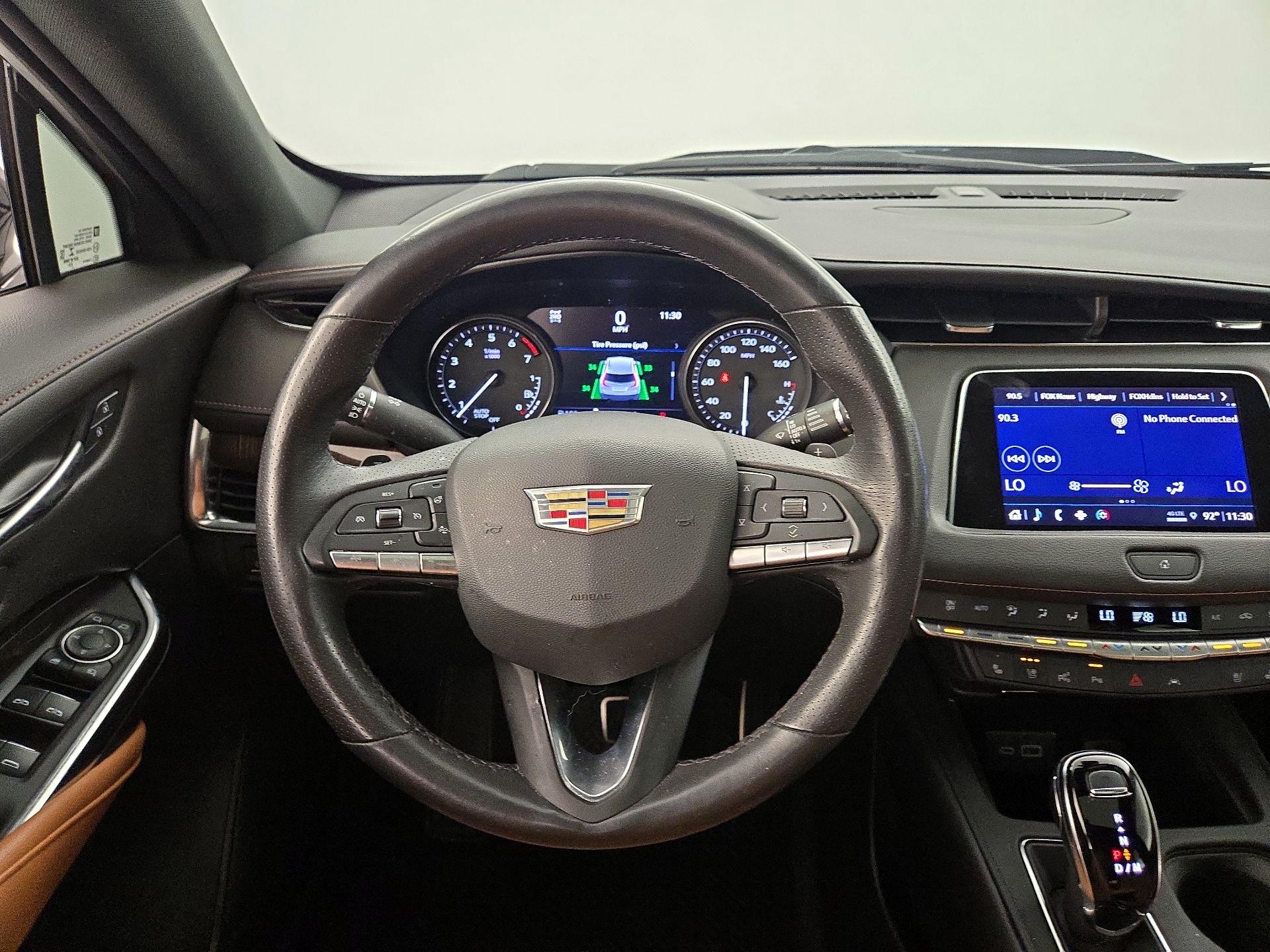 Thumbnail: 2023 Cadillac XT4 - 10