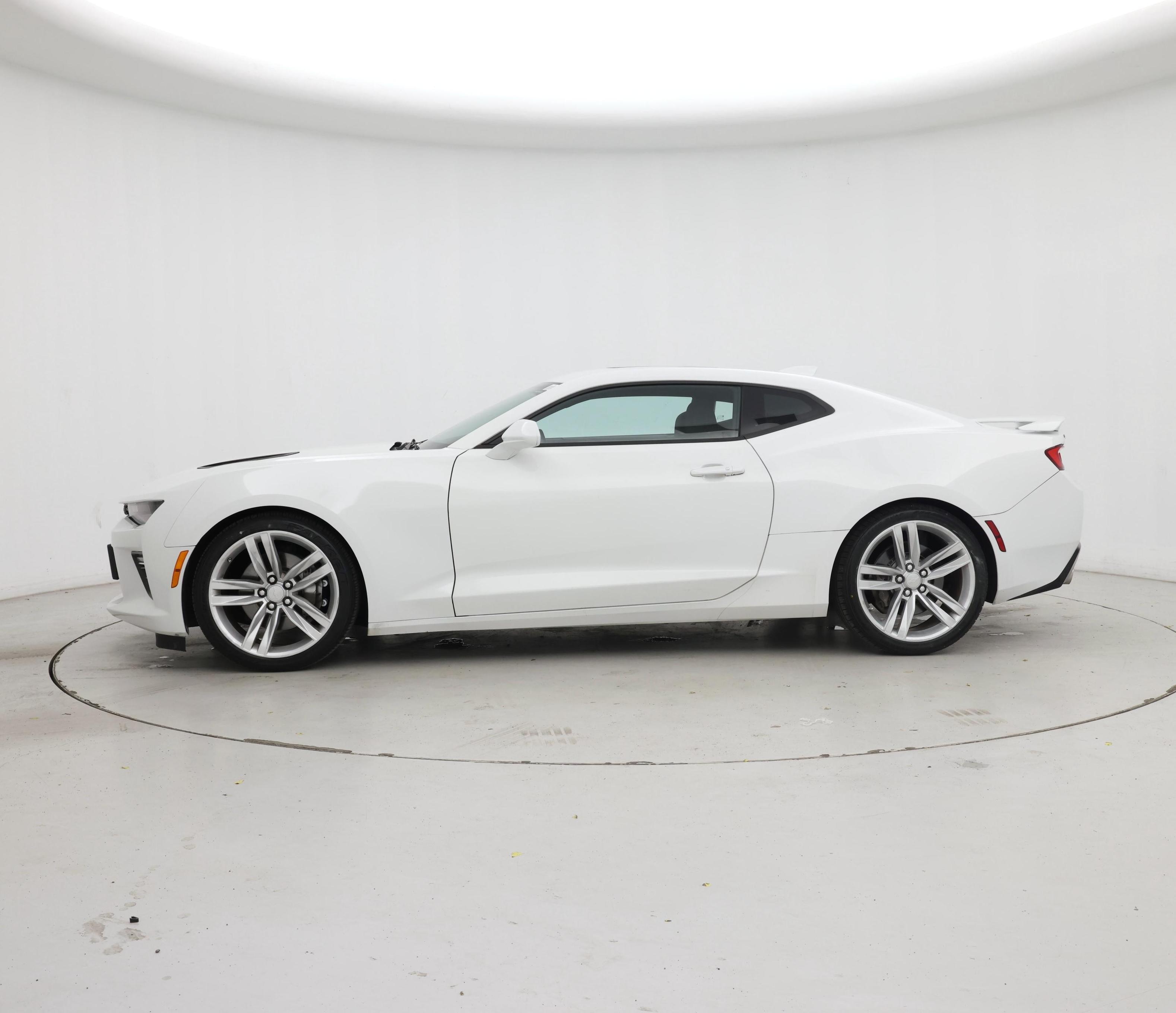 Thumbnail: 2017 Chevrolet Camaro - 3