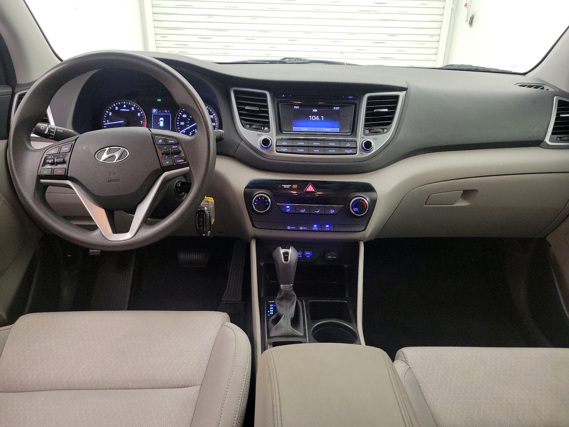 Thumbnail: 2017 Hyundai Tucson - 9