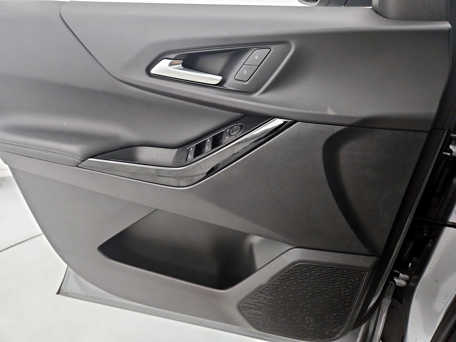 Thumbnail: 2025 Chevrolet Equinox - 12