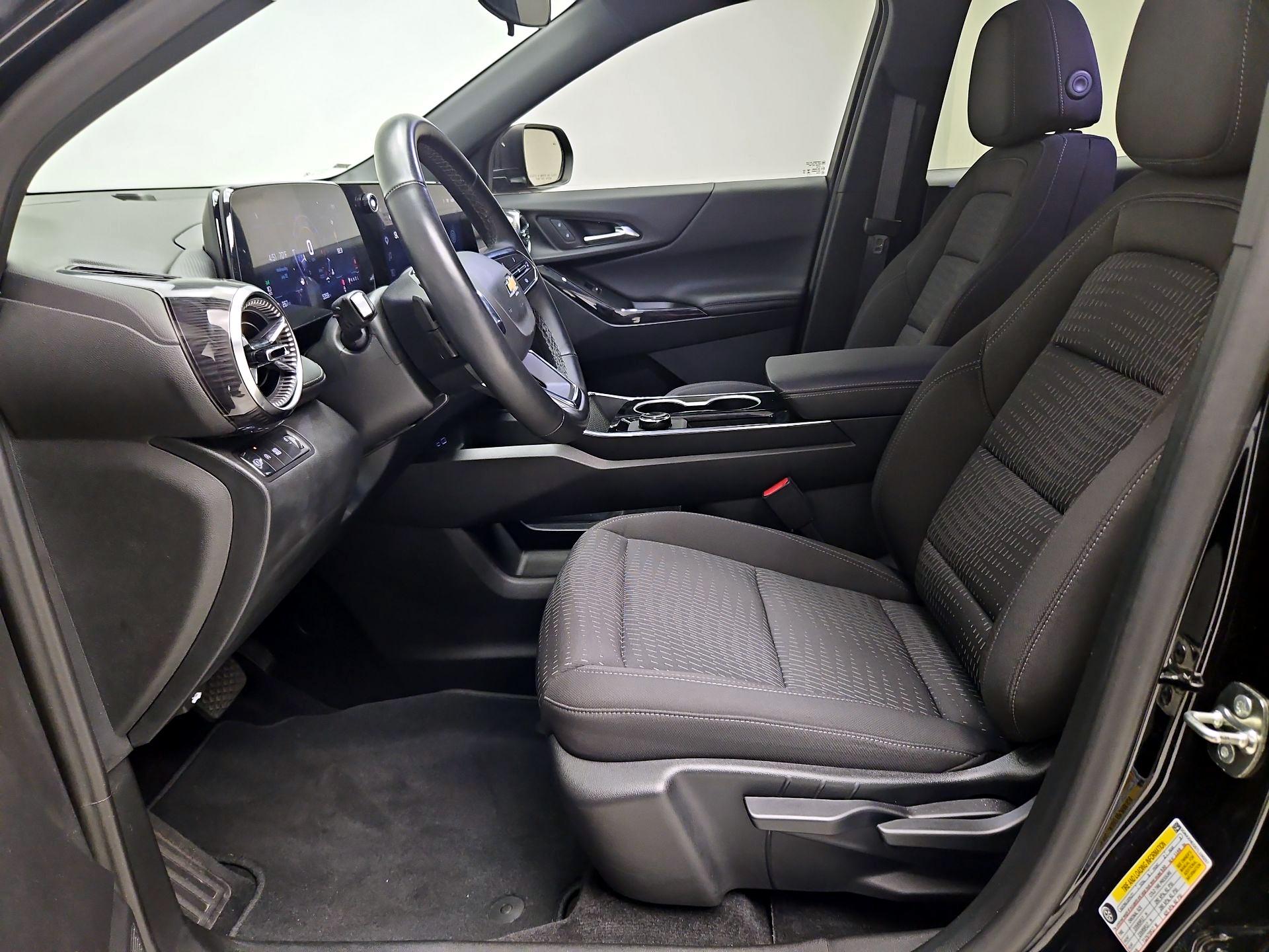 Thumbnail: 2026 Chevrolet Equinox - 11