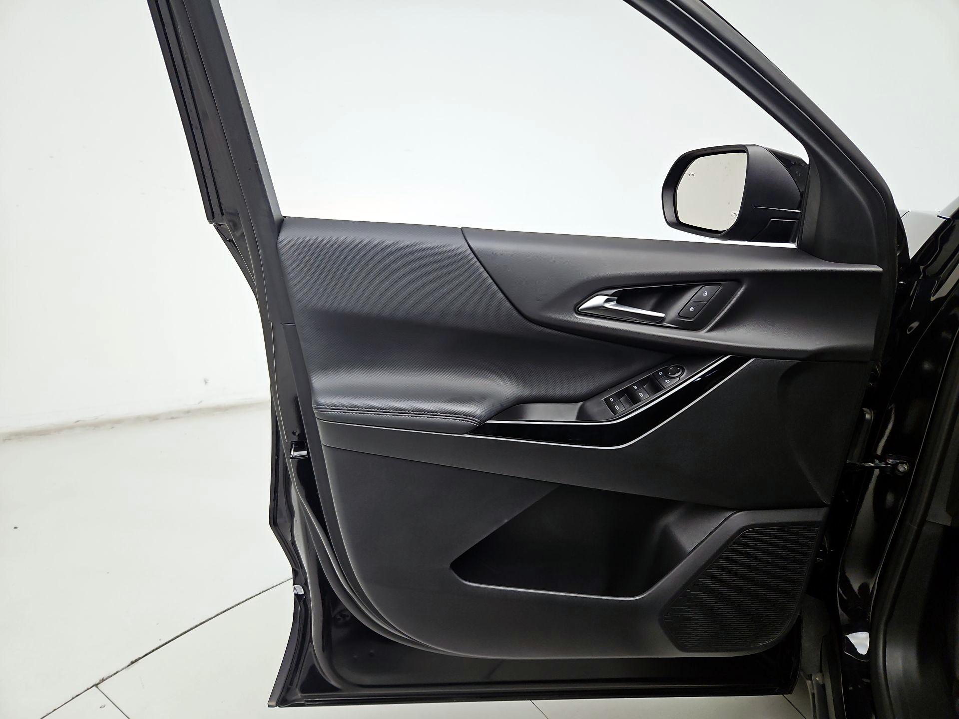 Thumbnail: 2026 Chevrolet Equinox - 12