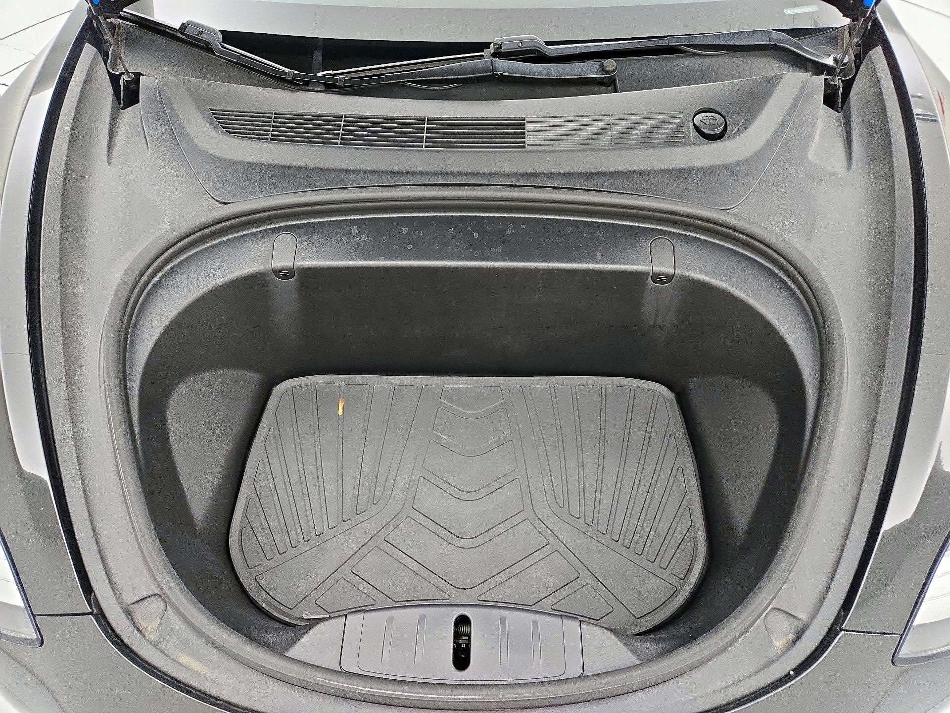 Thumbnail: 2019 Tesla Model 3 - 20