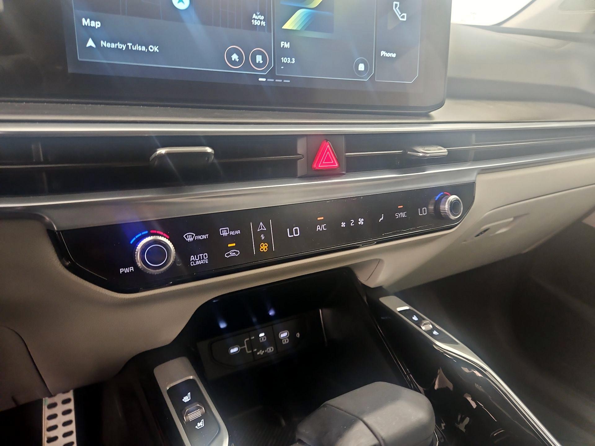 Thumbnail: 2025 Kia Sorento - 17