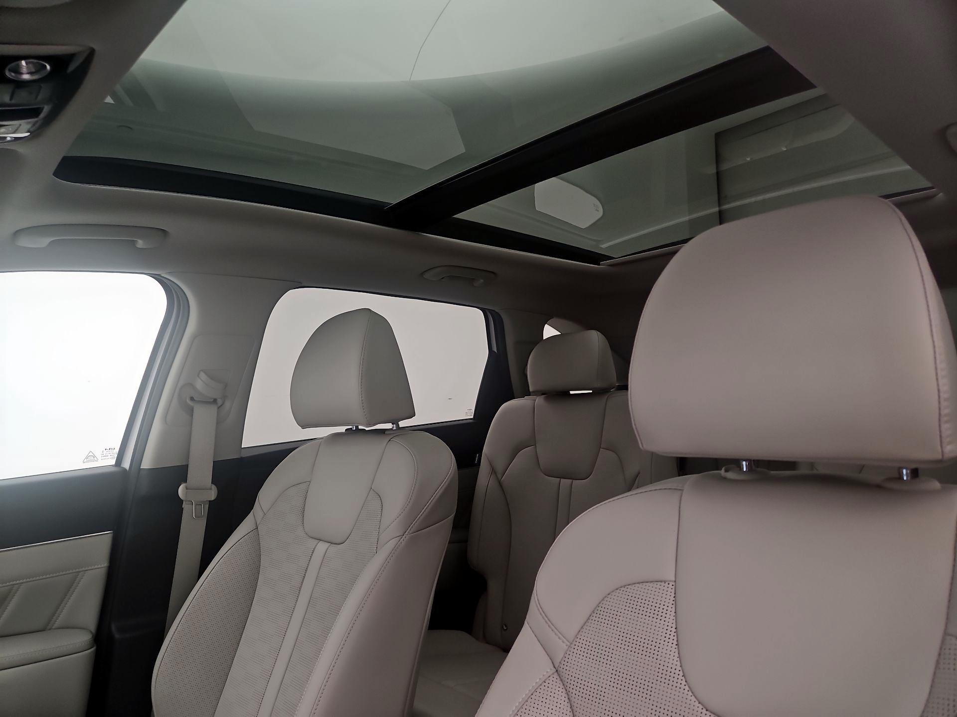 Thumbnail: 2025 Kia Sorento - 20