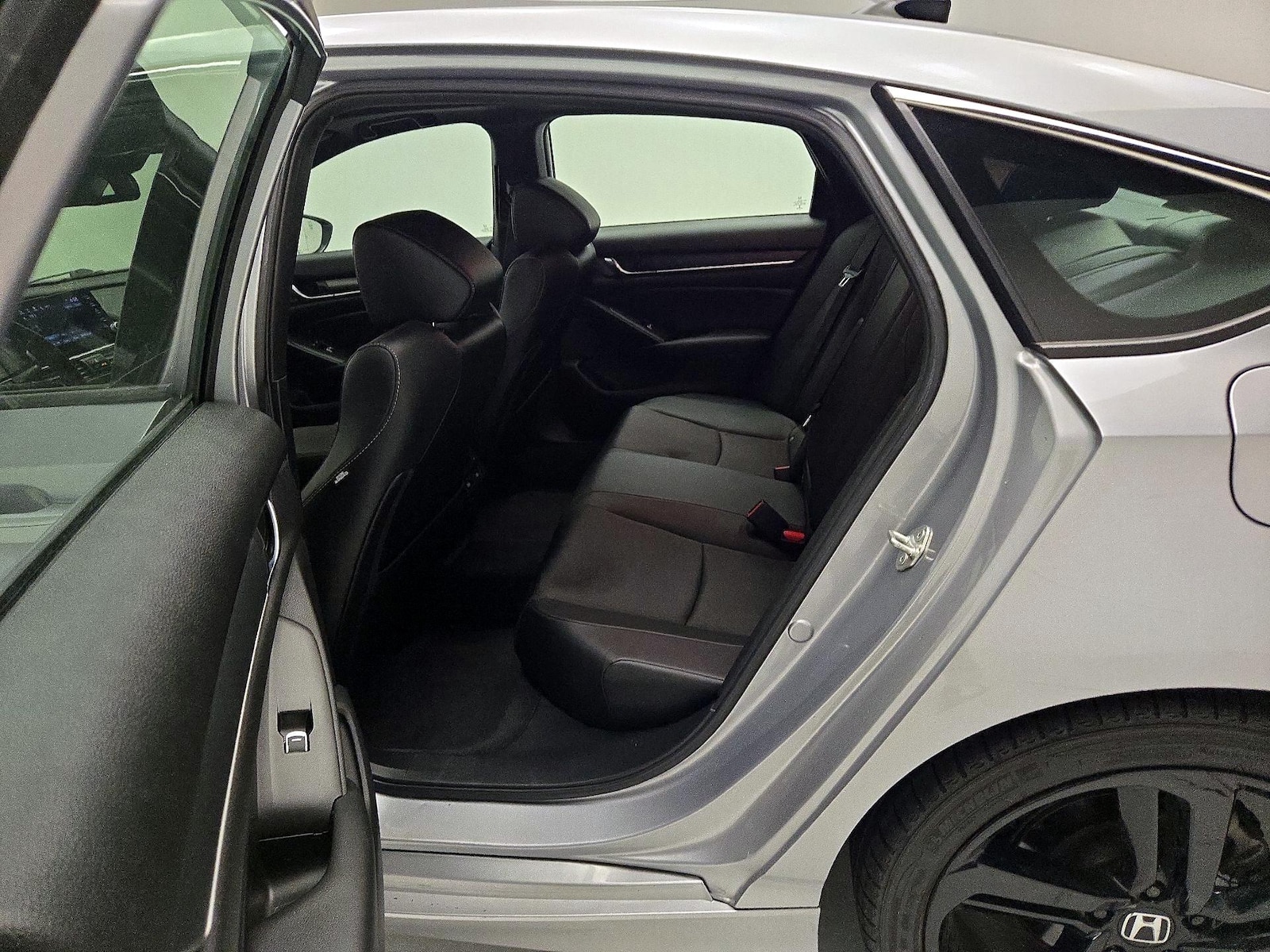 2021 Honda Accord Sport - Photo 21