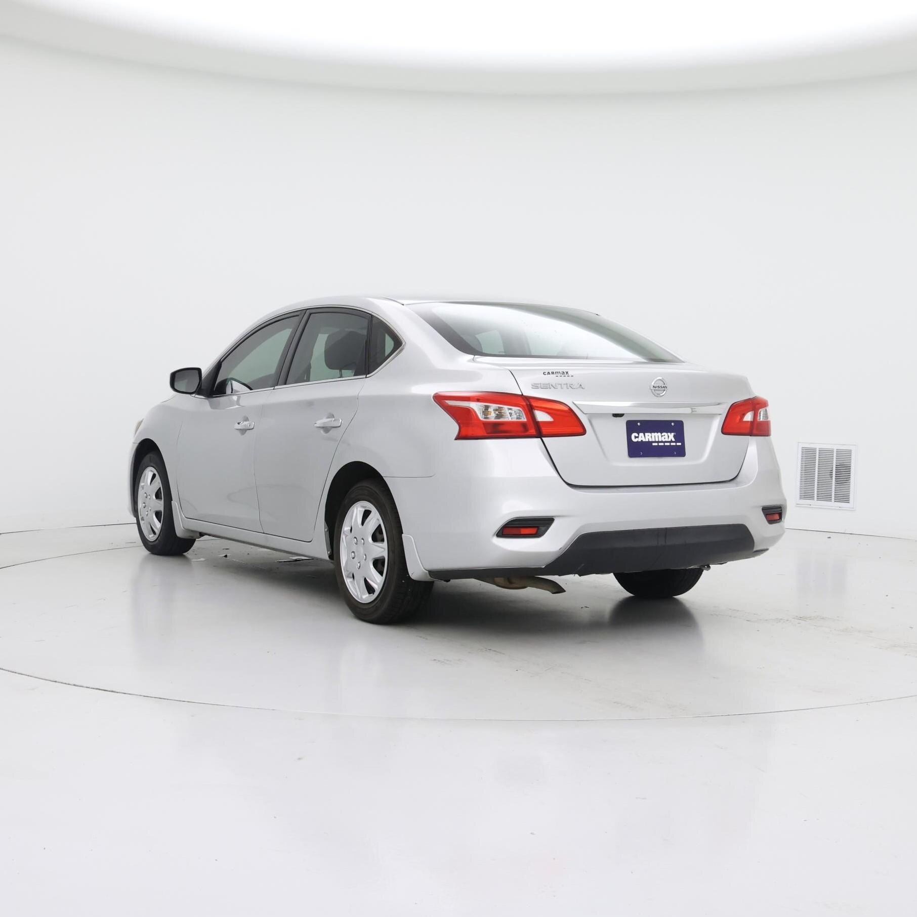 Thumbnail: 2019 Nissan Sentra - 2