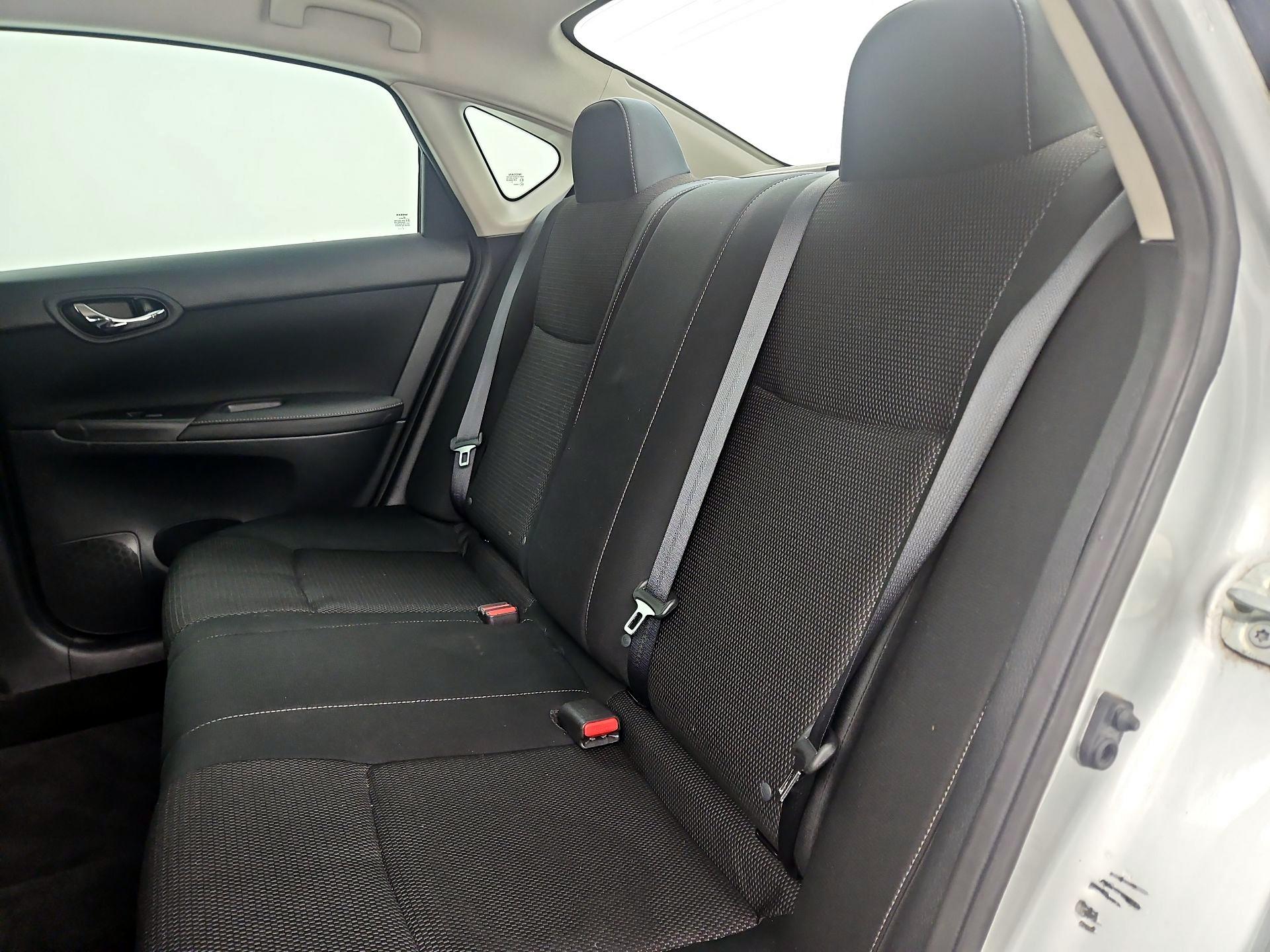 Thumbnail: 2019 Nissan Sentra - 19