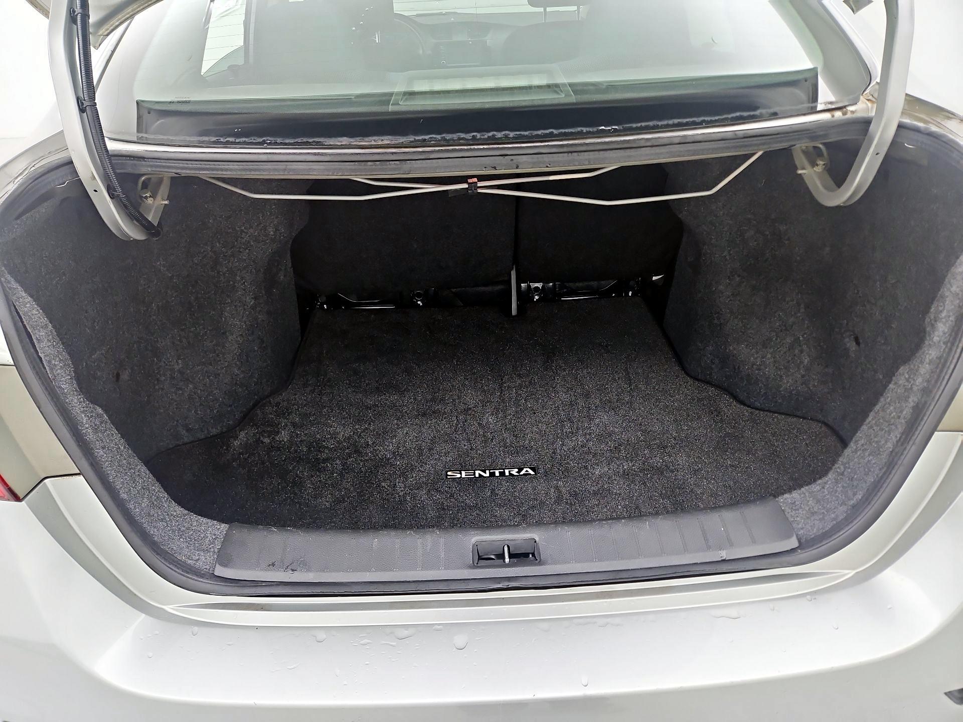 Thumbnail: 2019 Nissan Sentra - 20