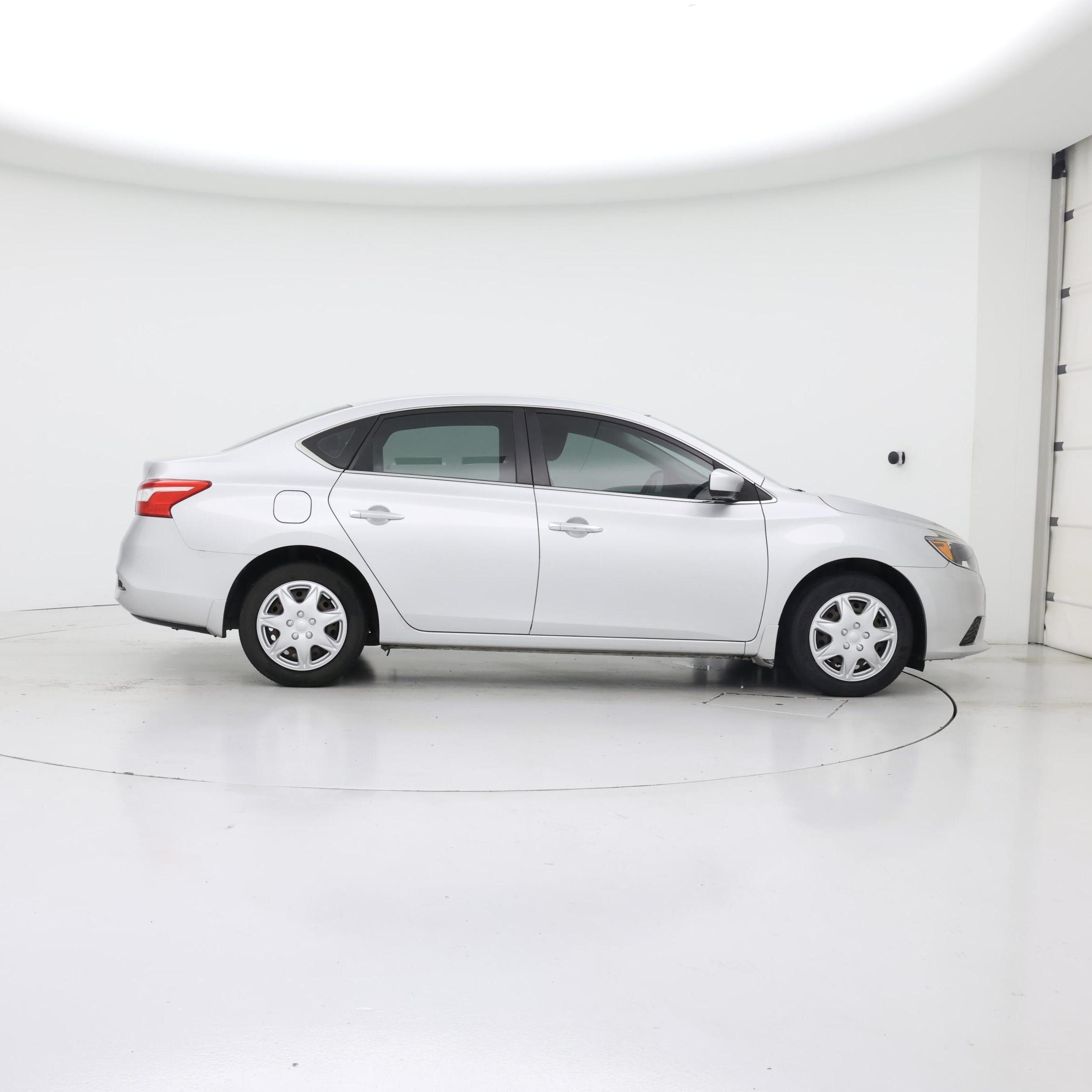 Thumbnail: 2019 Nissan Sentra - 7