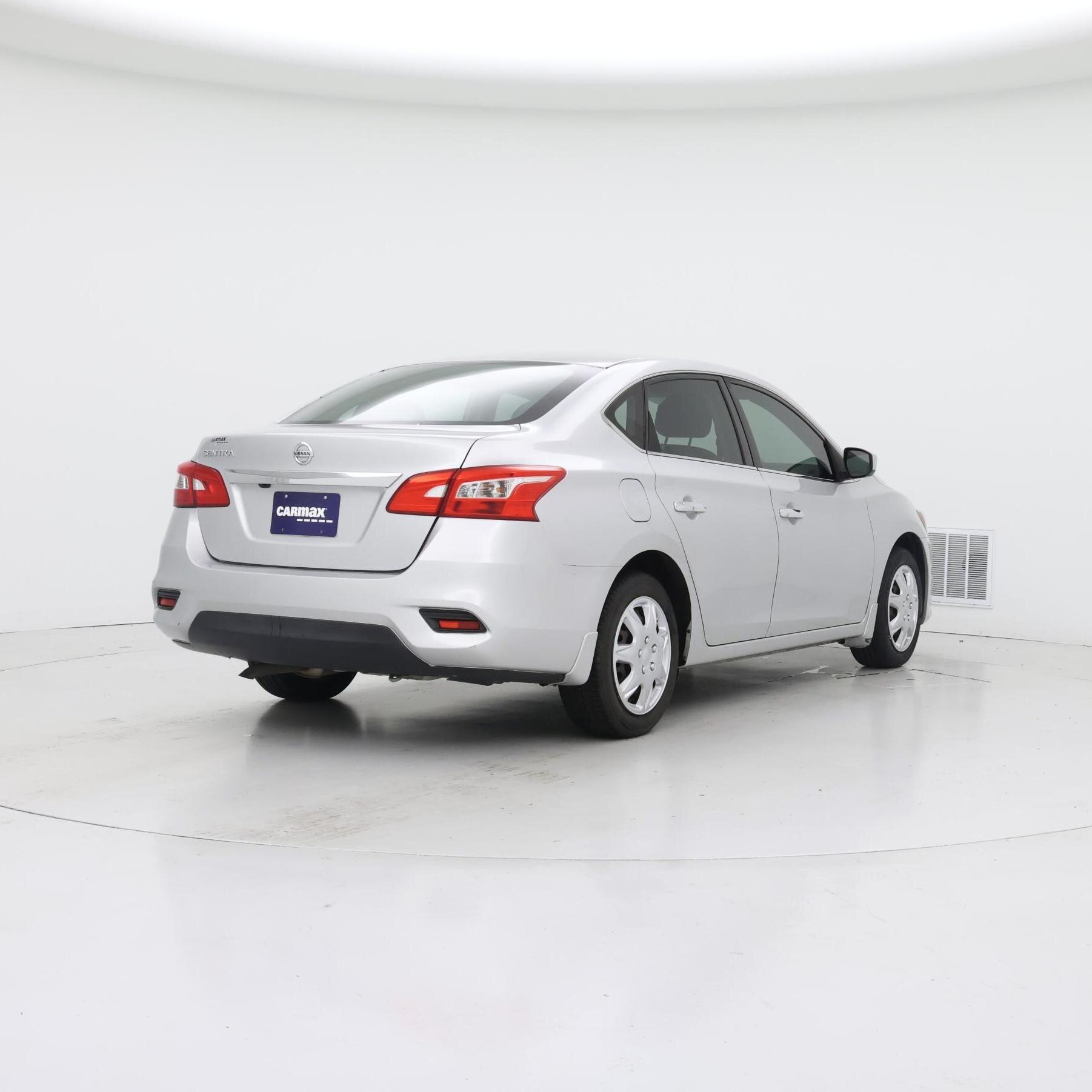 Thumbnail: 2019 Nissan Sentra - 8