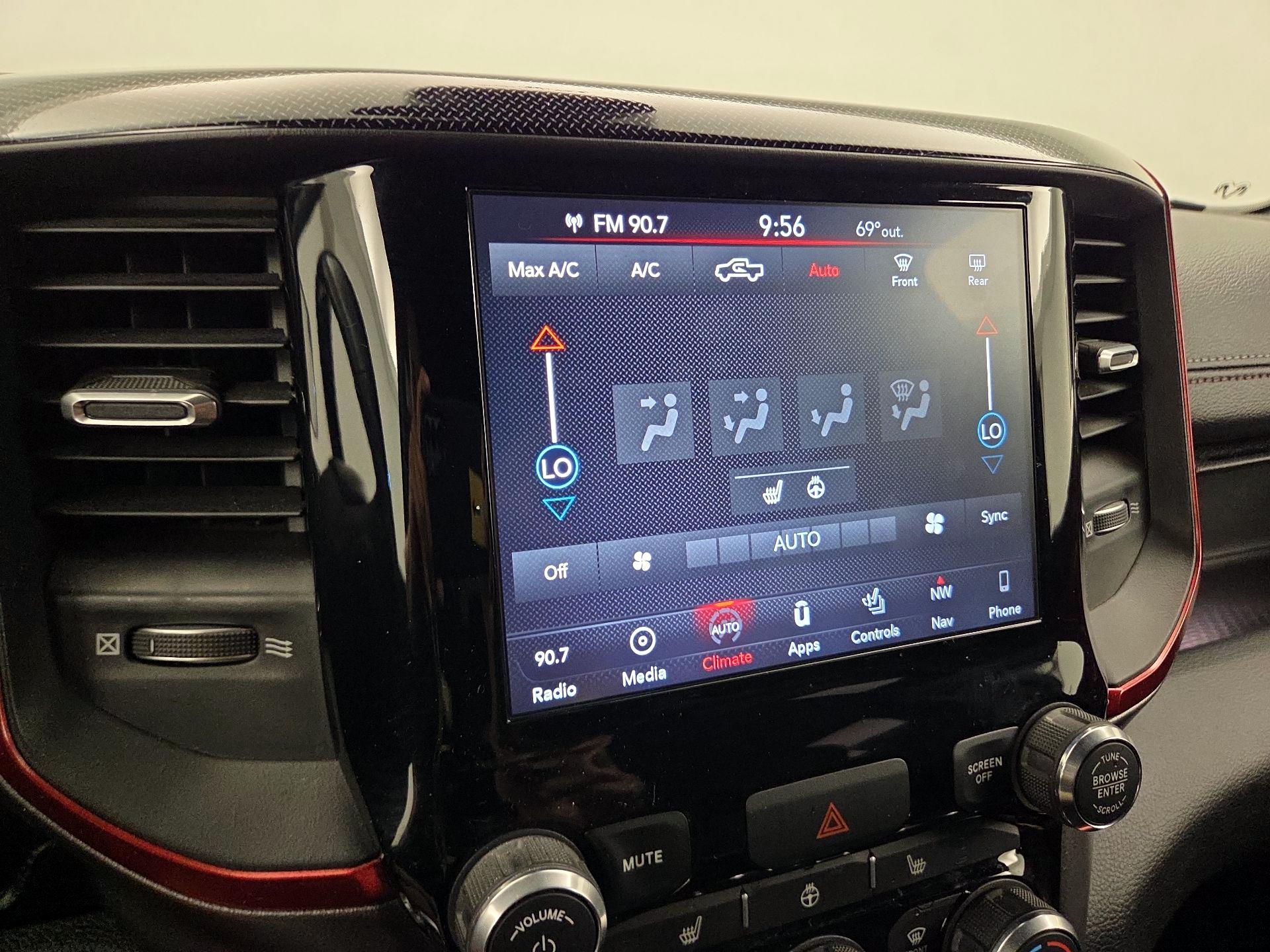 Thumbnail: 2019 RAM 1500 - 17