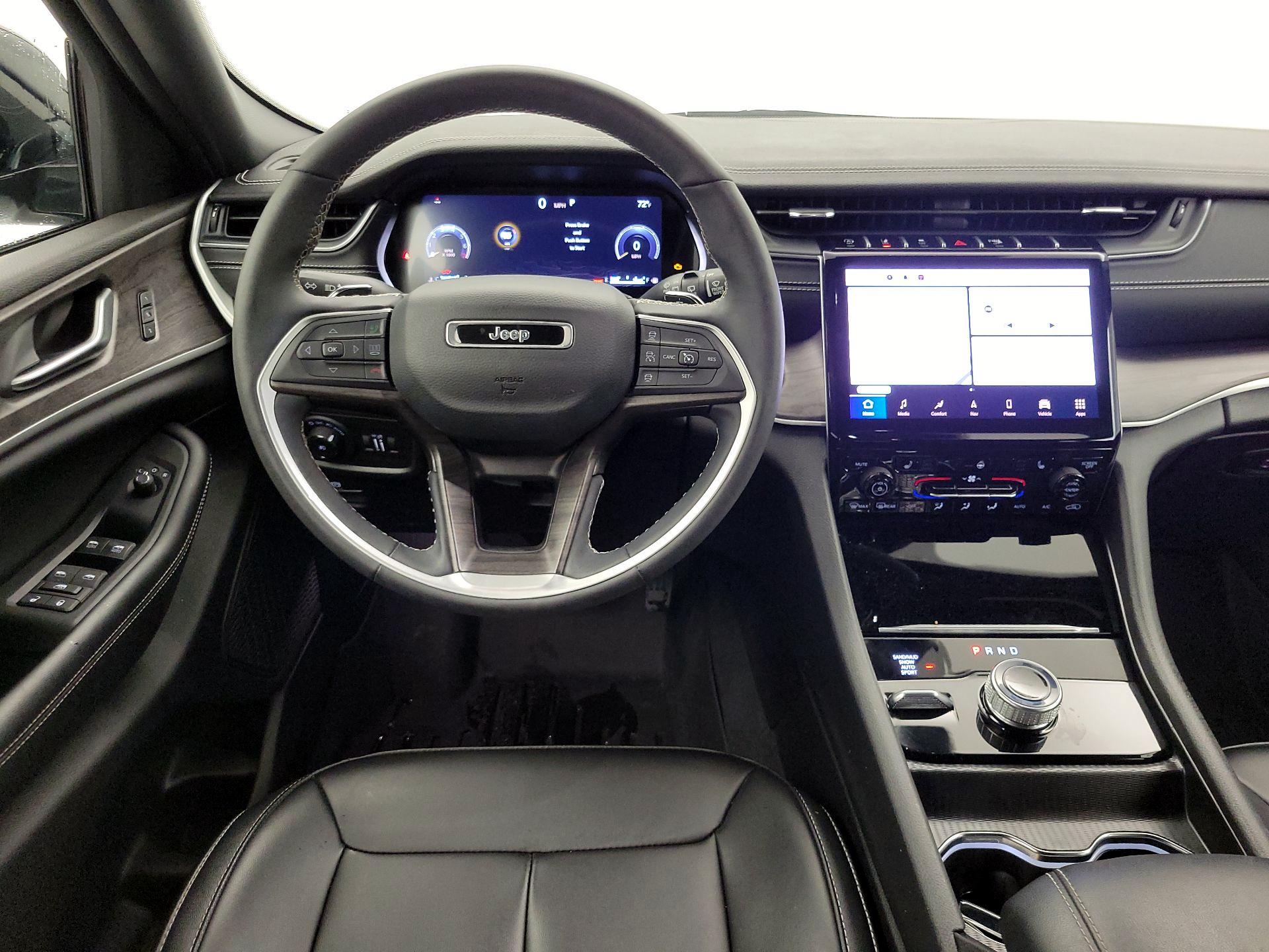 Thumbnail: 2024 Jeep Grand Cherokee - 10