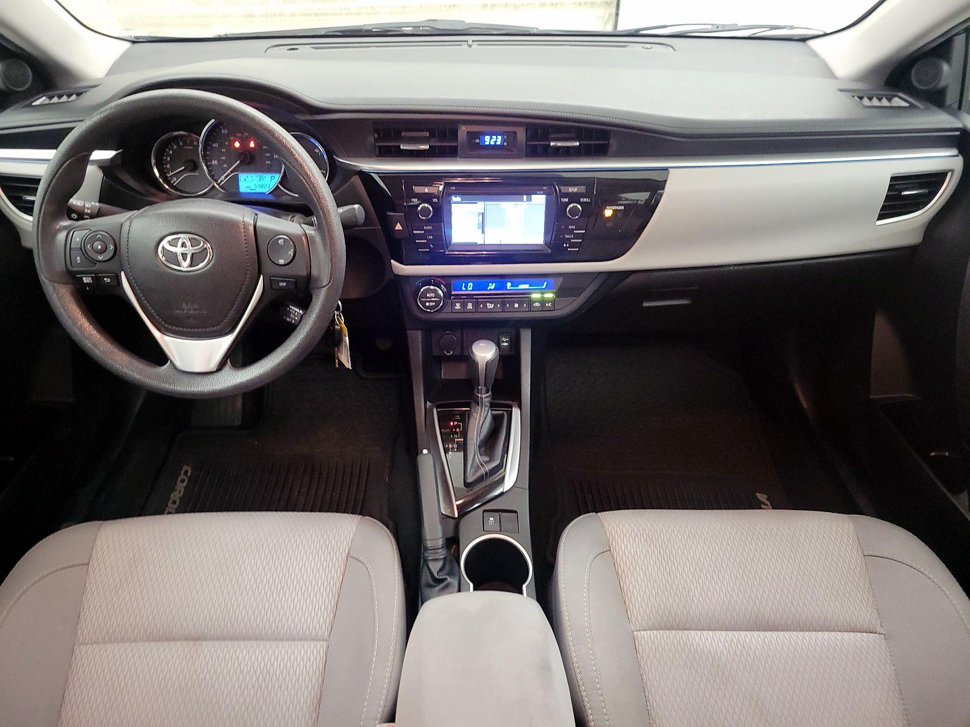 Thumbnail: 2015 Toyota Corolla - 9