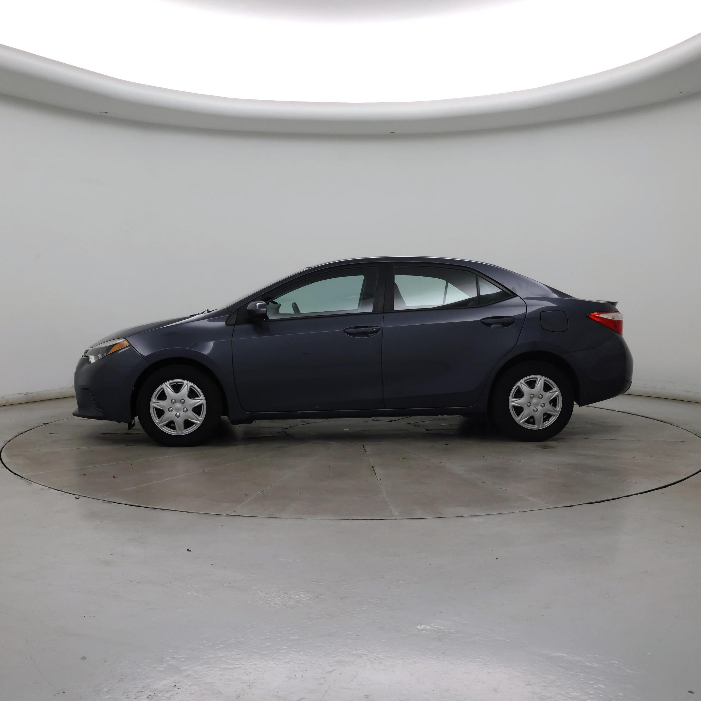 Thumbnail: 2015 Toyota Corolla - 3