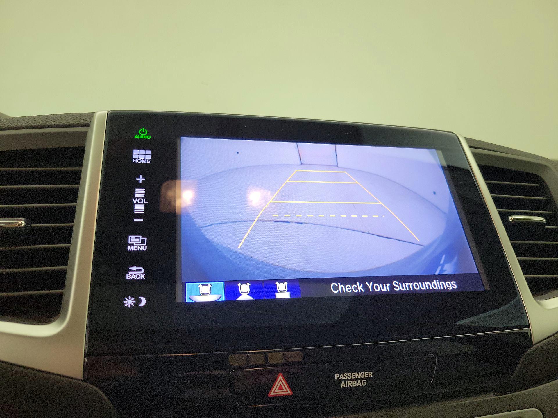 Thumbnail: 2016 Honda Pilot - 14