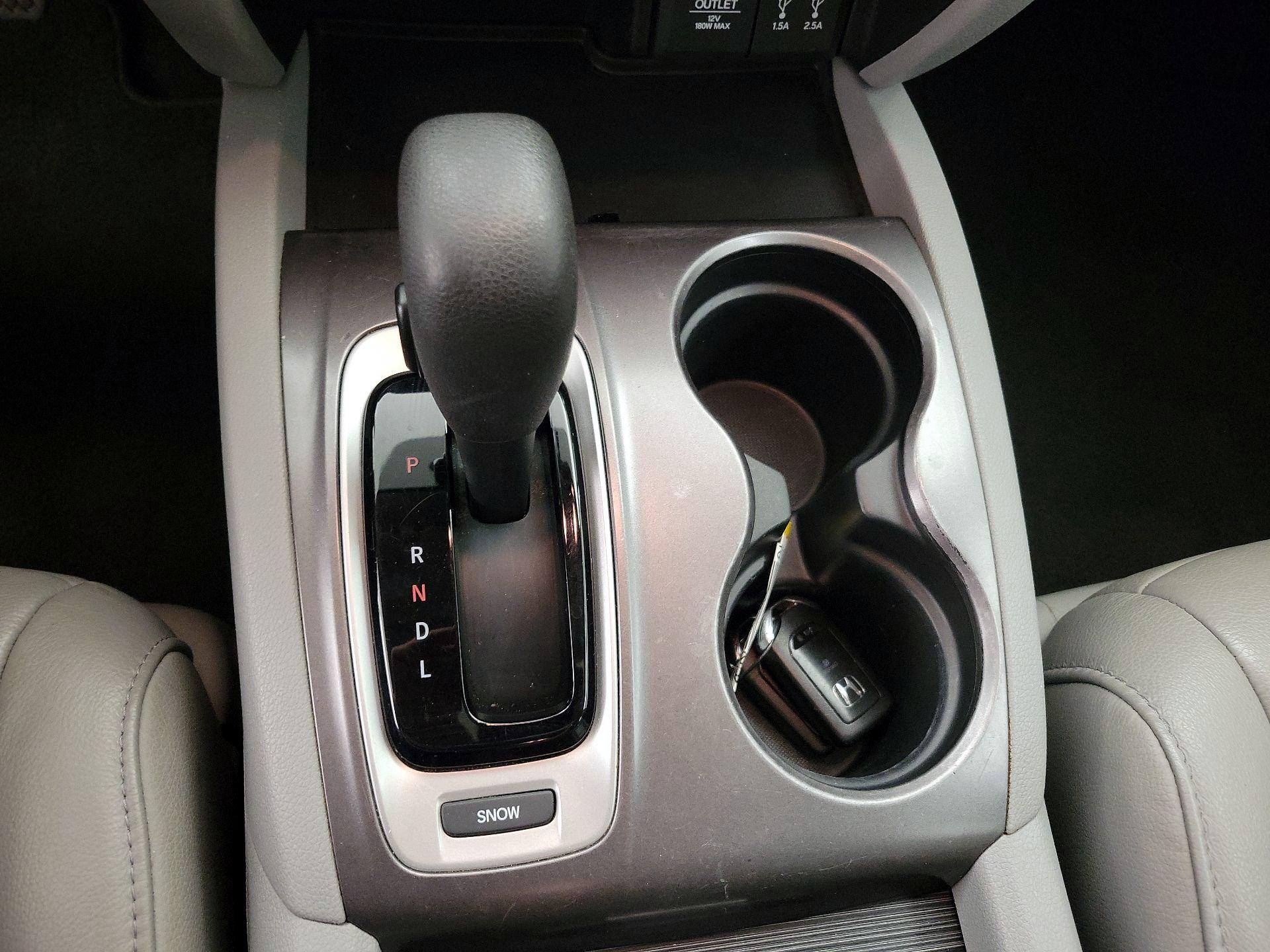 Thumbnail: 2016 Honda Pilot - 17