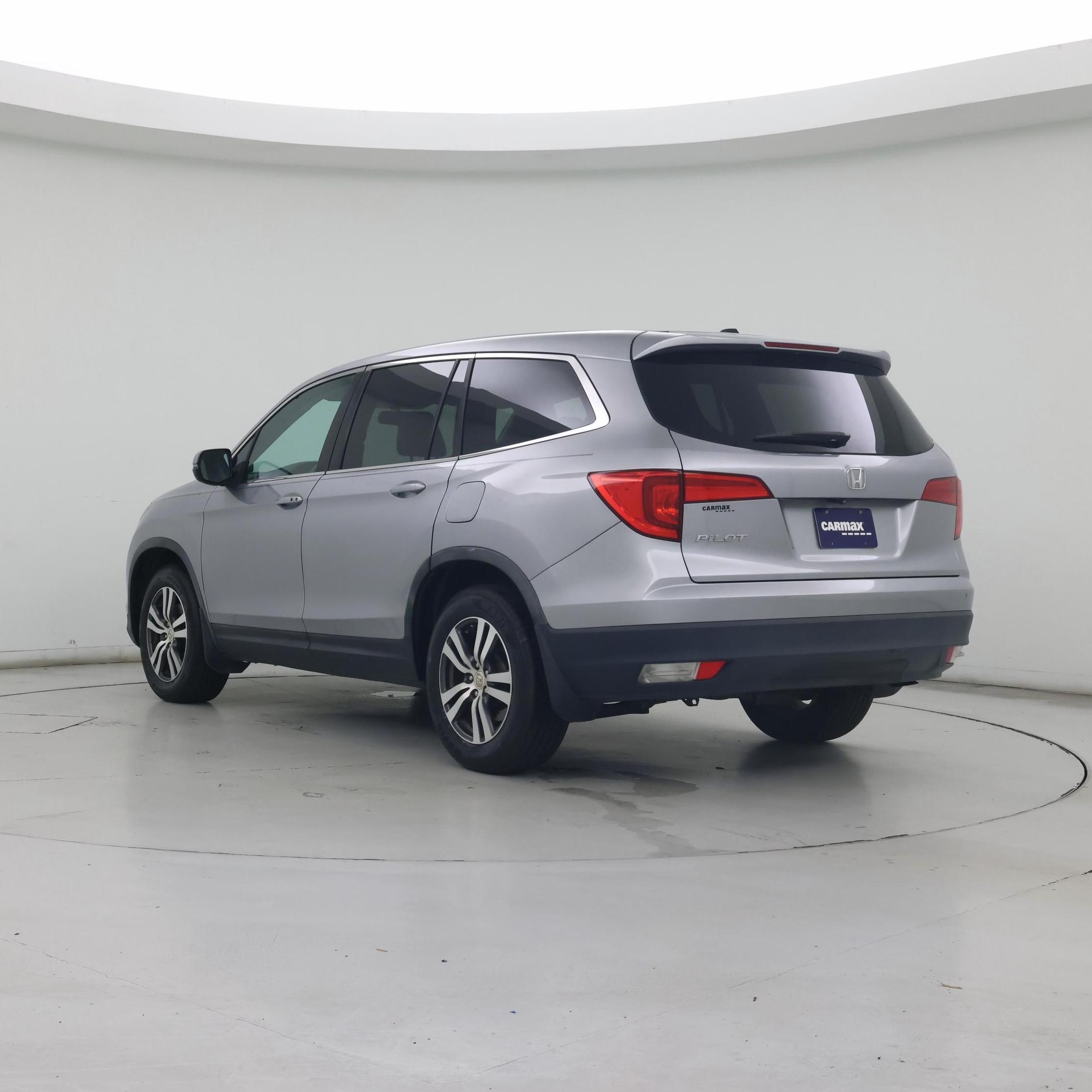 Thumbnail: 2016 Honda Pilot - 2