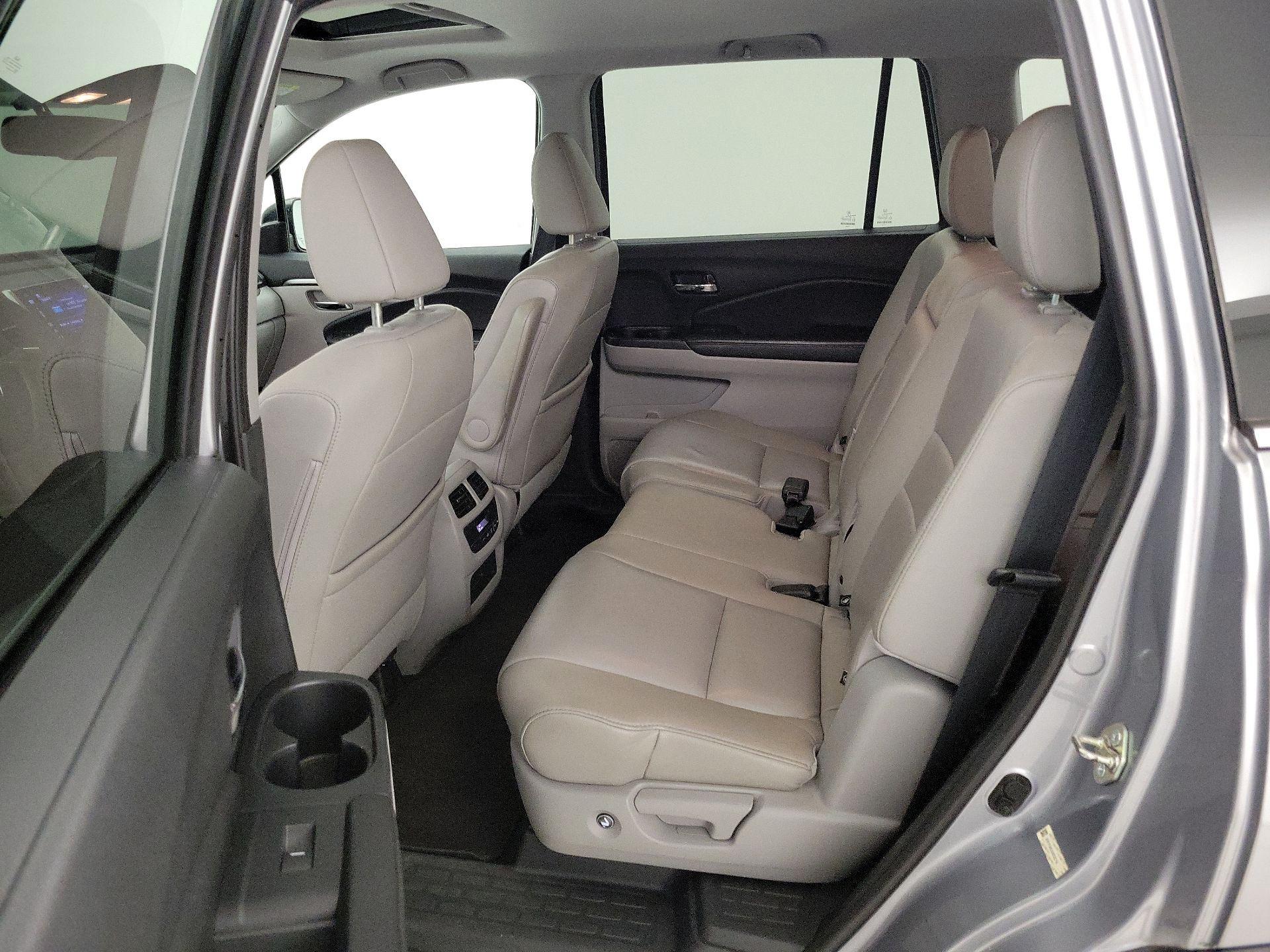 Thumbnail: 2016 Honda Pilot - 20