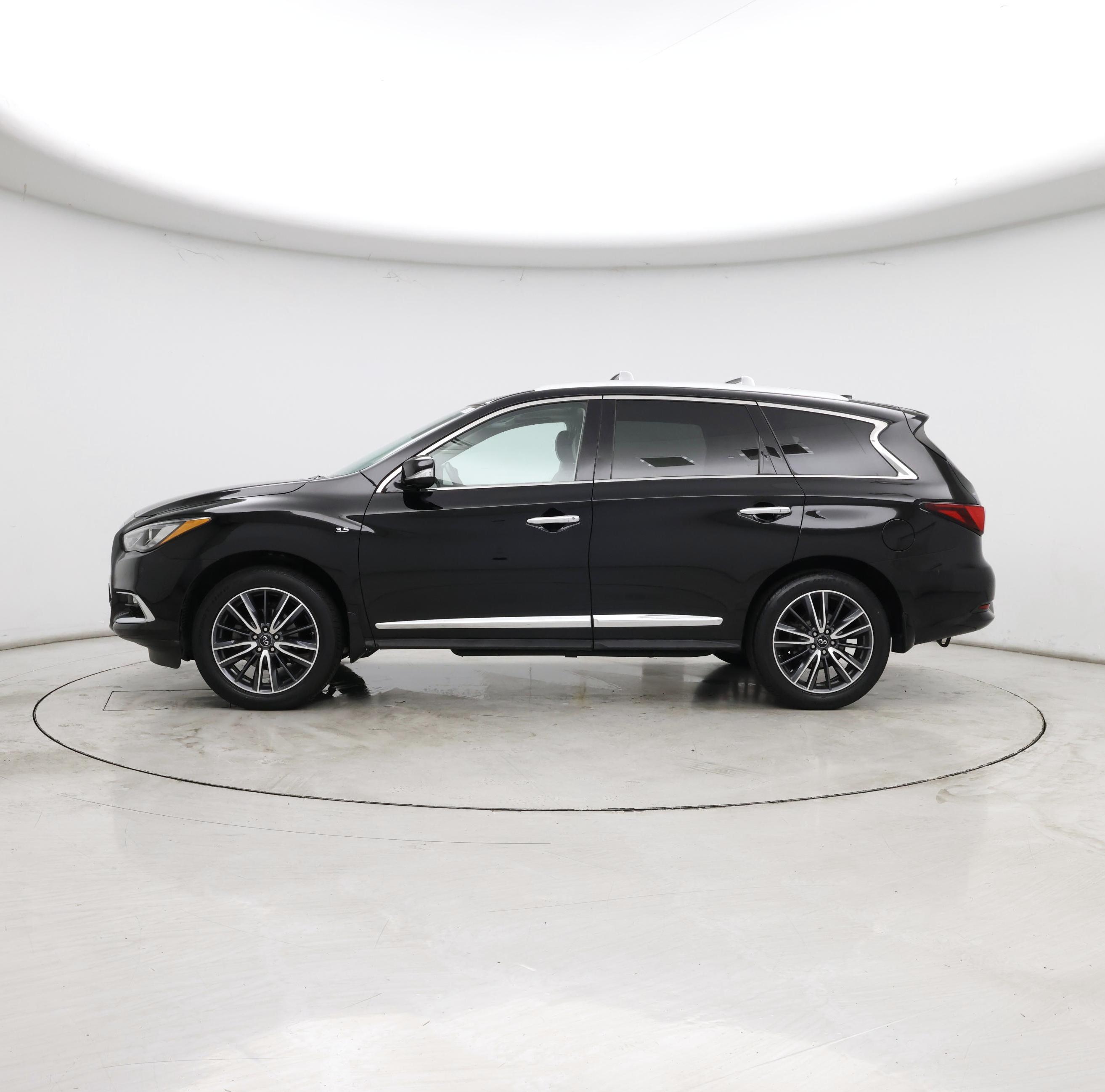 Thumbnail: 2017 INFINITI QX60 - 3