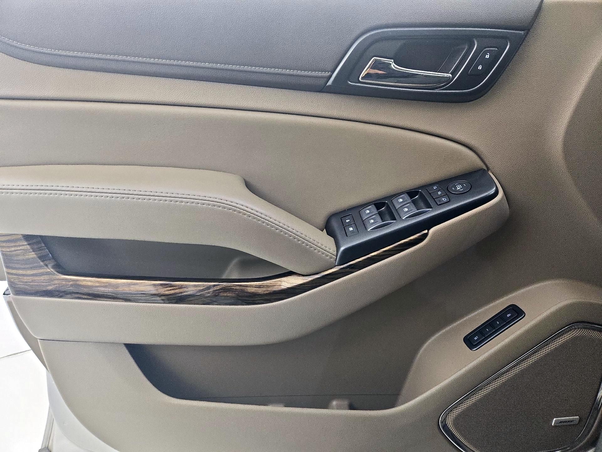 Thumbnail: 2019 GMC Yukon XL - 12