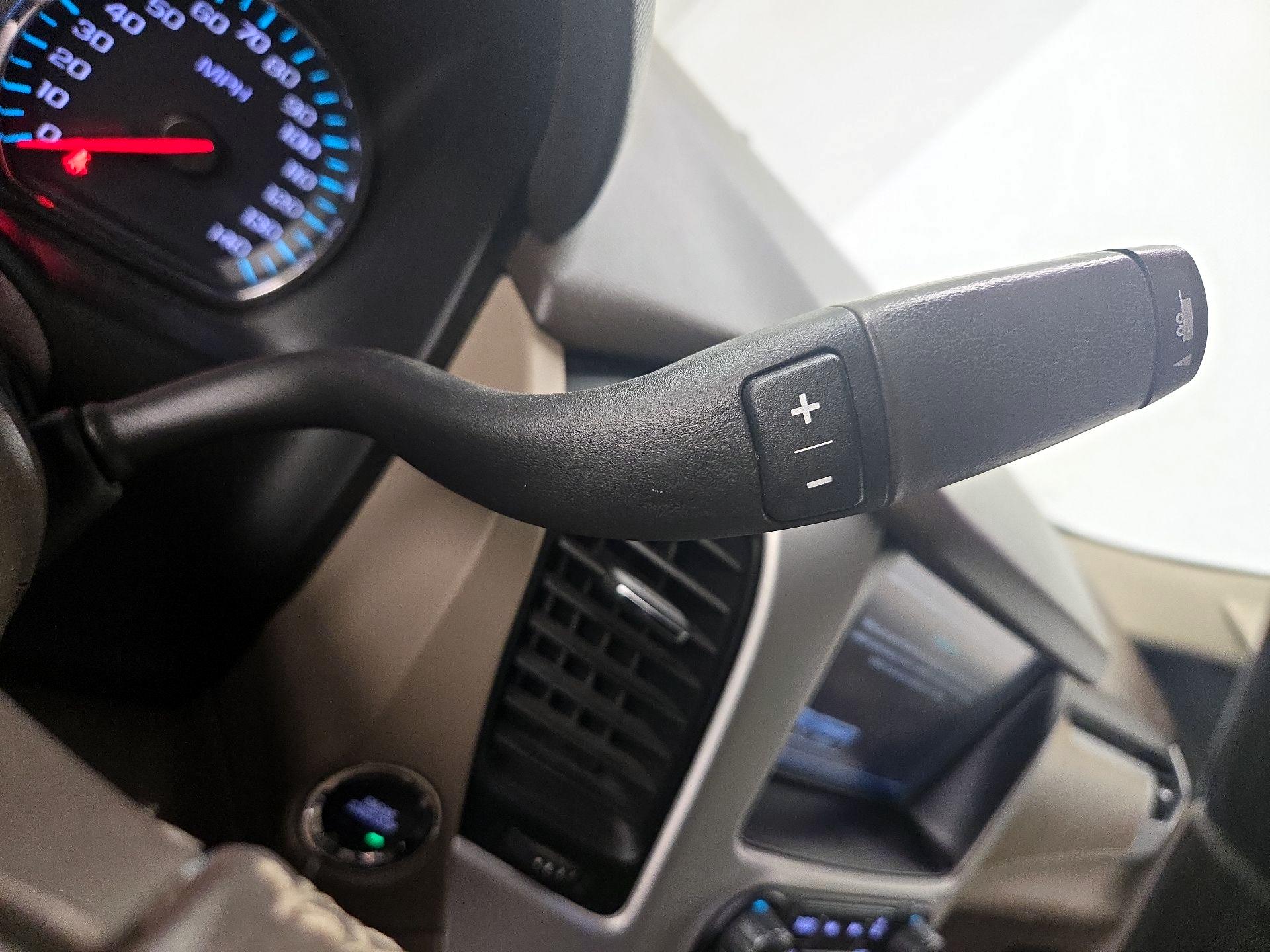 Thumbnail: 2019 GMC Yukon XL - 17